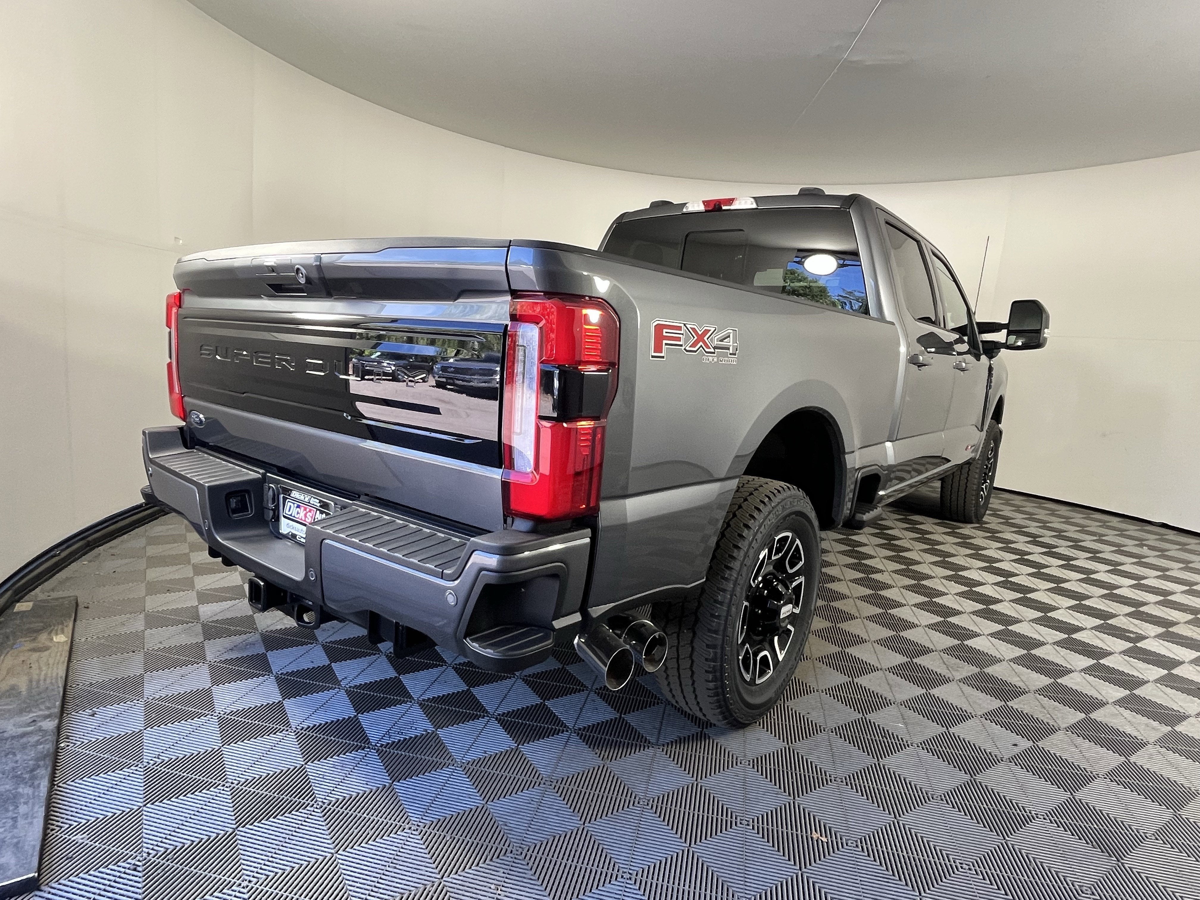 2026 Ford Super Duty F-350 SRW PLATINUM 4WD Crew Cab 6.75' Box