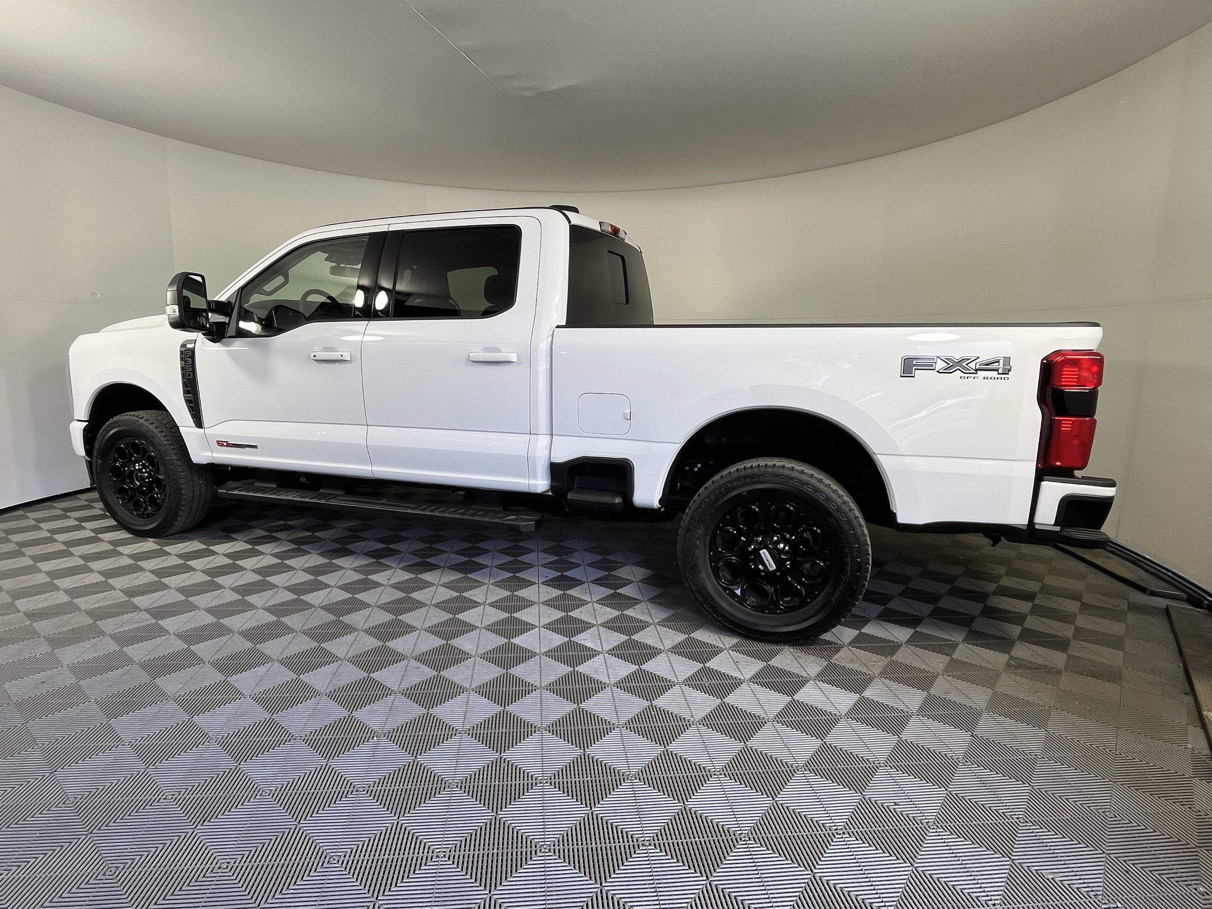 2026 Ford Super Duty F-350 SRW XLT 4WD Crew Cab 6.75' Box