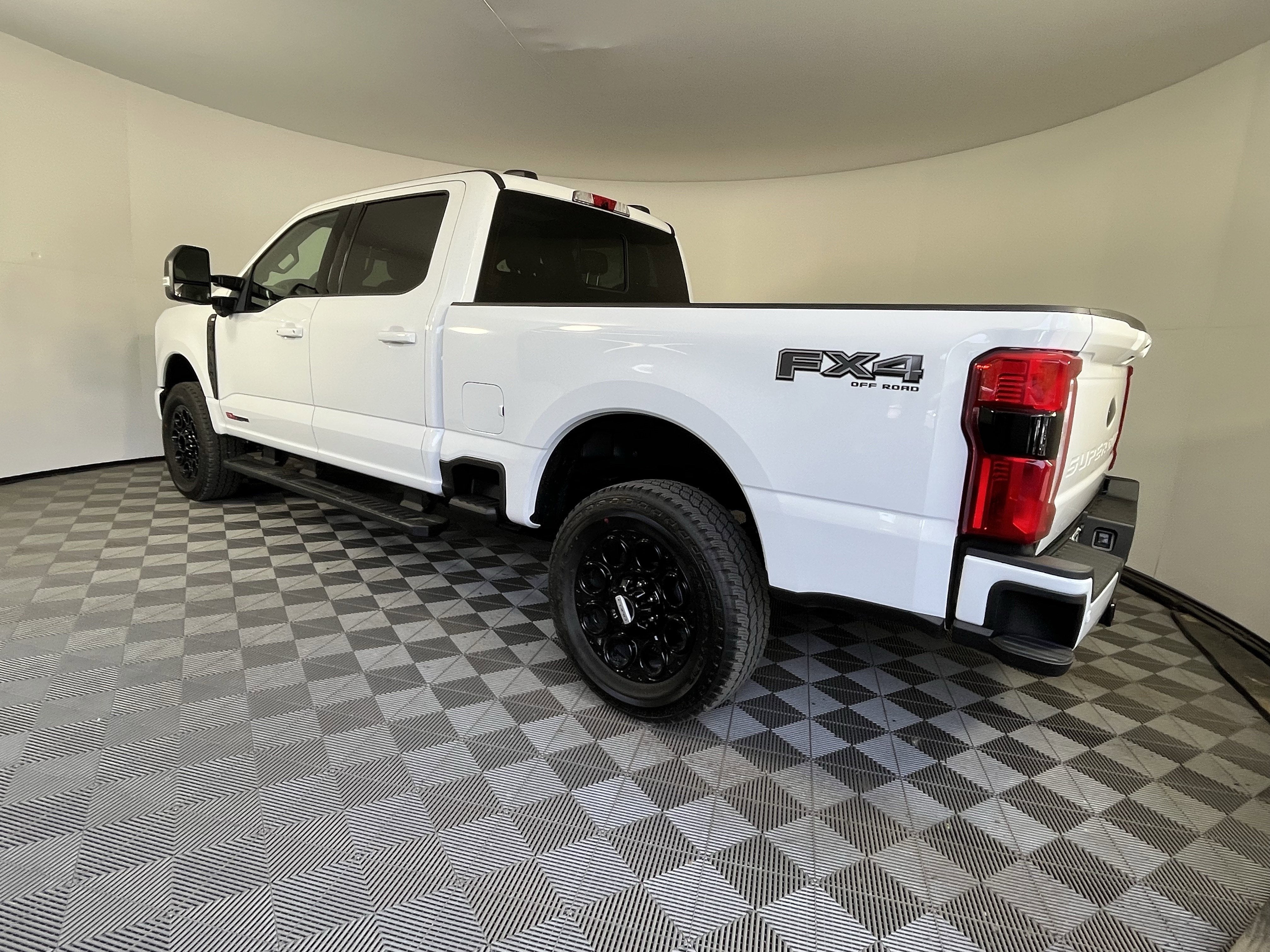 2026 Ford Super Duty F-350 SRW XLT 4WD Crew Cab 6.75' Box