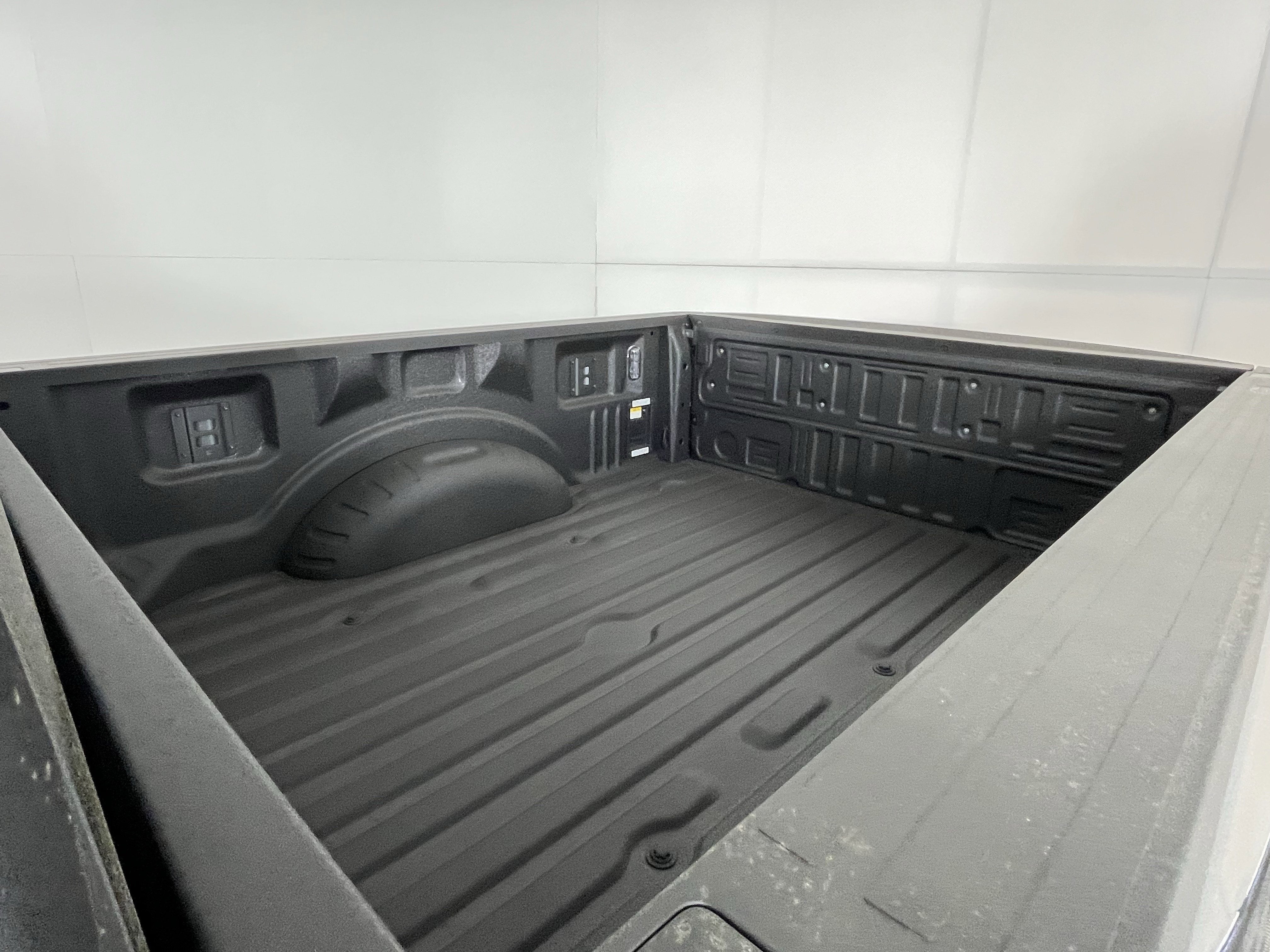 2026 Ford Super Duty F-350 SRW XLT 4WD Crew Cab 6.75' Box