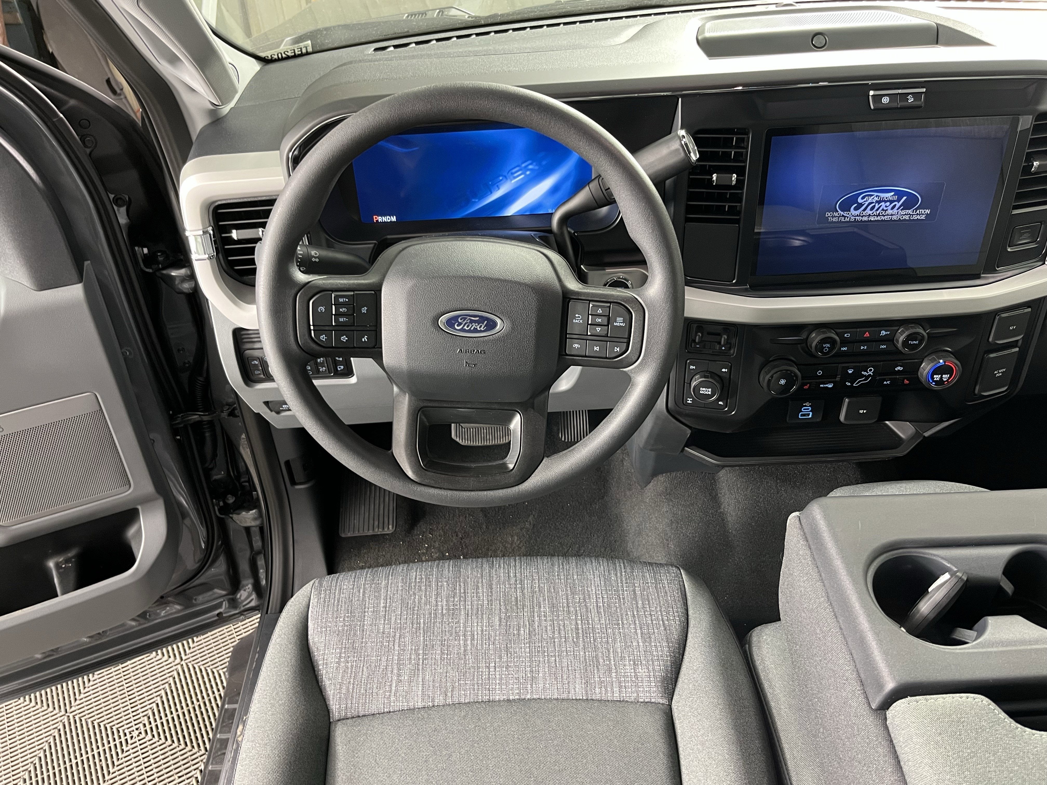 2026 Ford Super Duty F-350 SRW XLT 4WD Crew Cab 6.75' Box