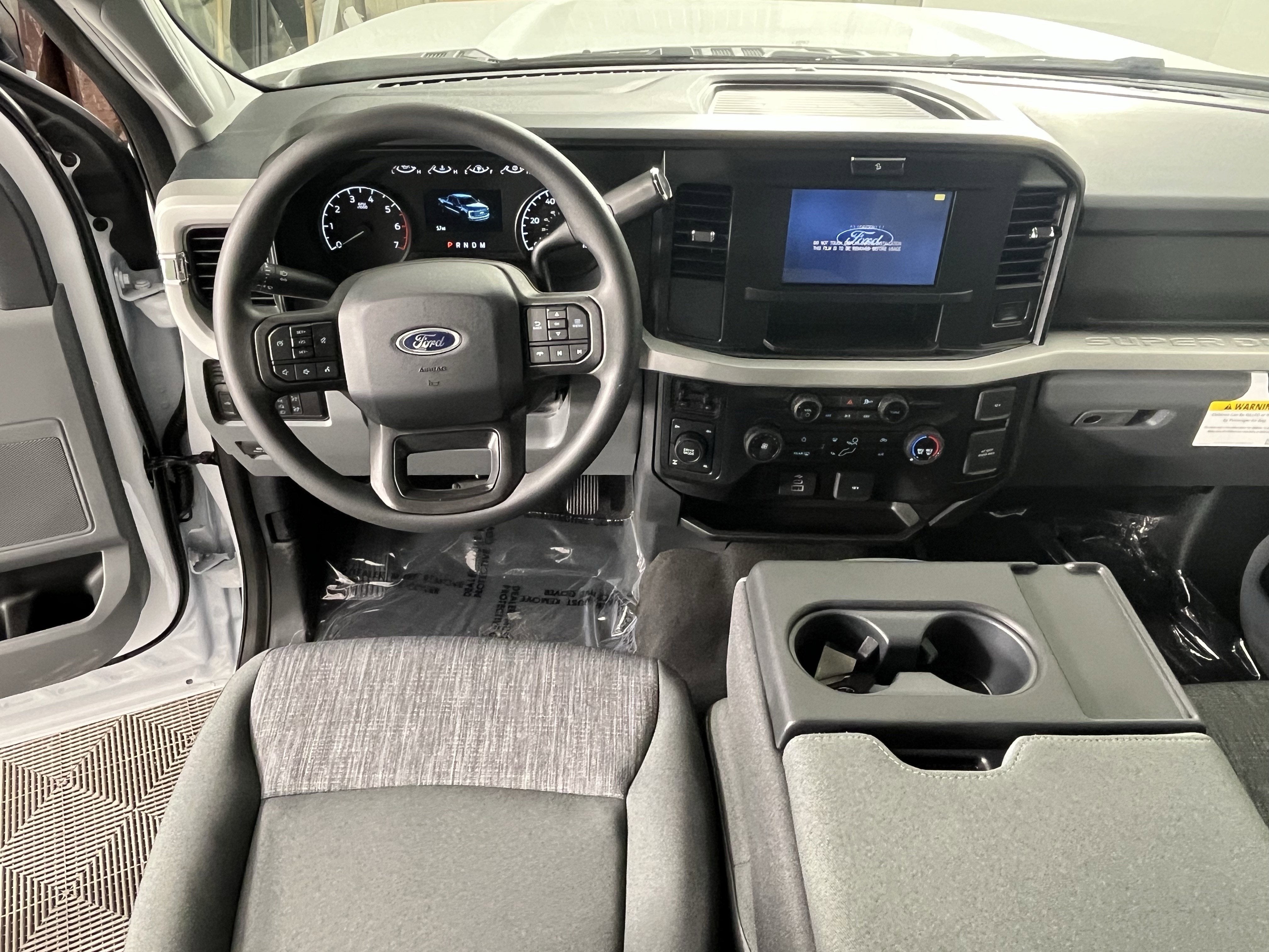 2026 Ford Super Duty F-350 SRW XLT 4WD Crew Cab 8' Box