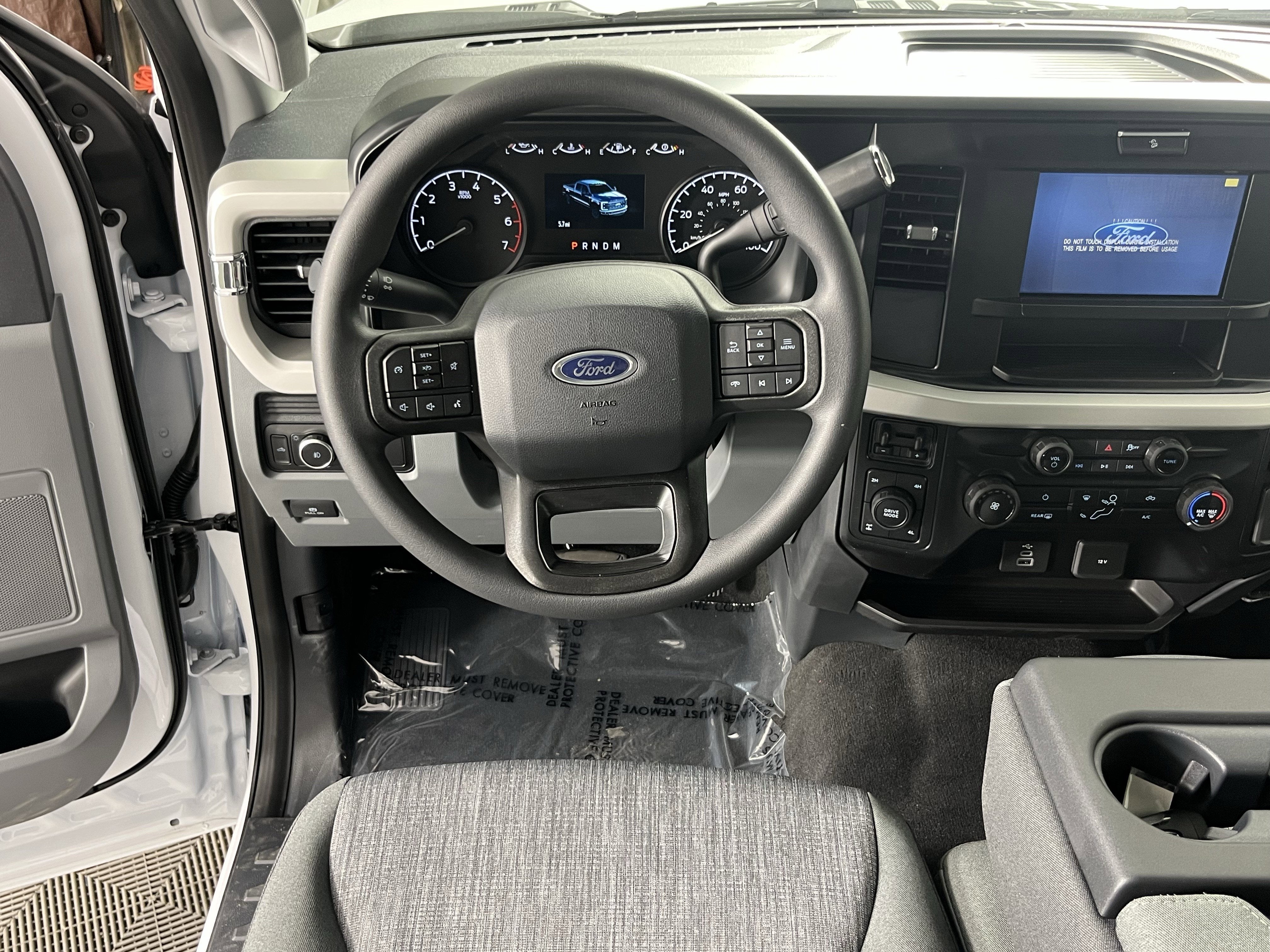 2026 Ford Super Duty F-350 SRW XLT 4WD Crew Cab 8' Box