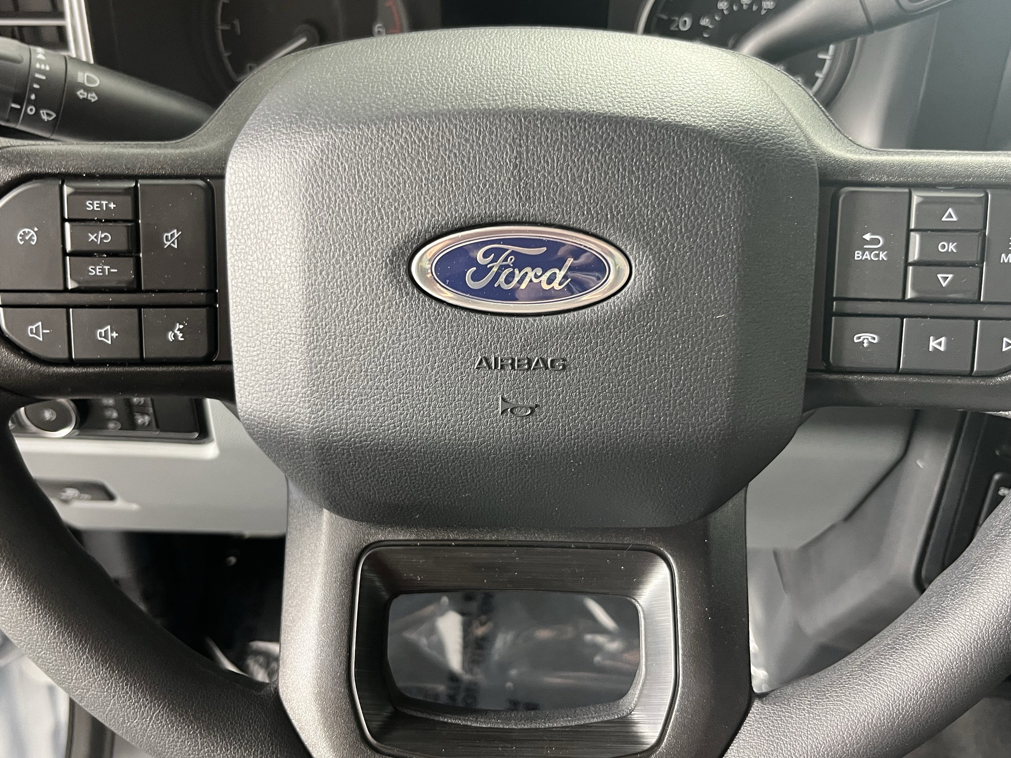 2026 Ford Super Duty F-350 SRW XLT 4WD Crew Cab 8' Box