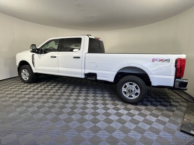 2026 Ford Super Duty F-350 SRW XLT 4WD Crew Cab 8' Box