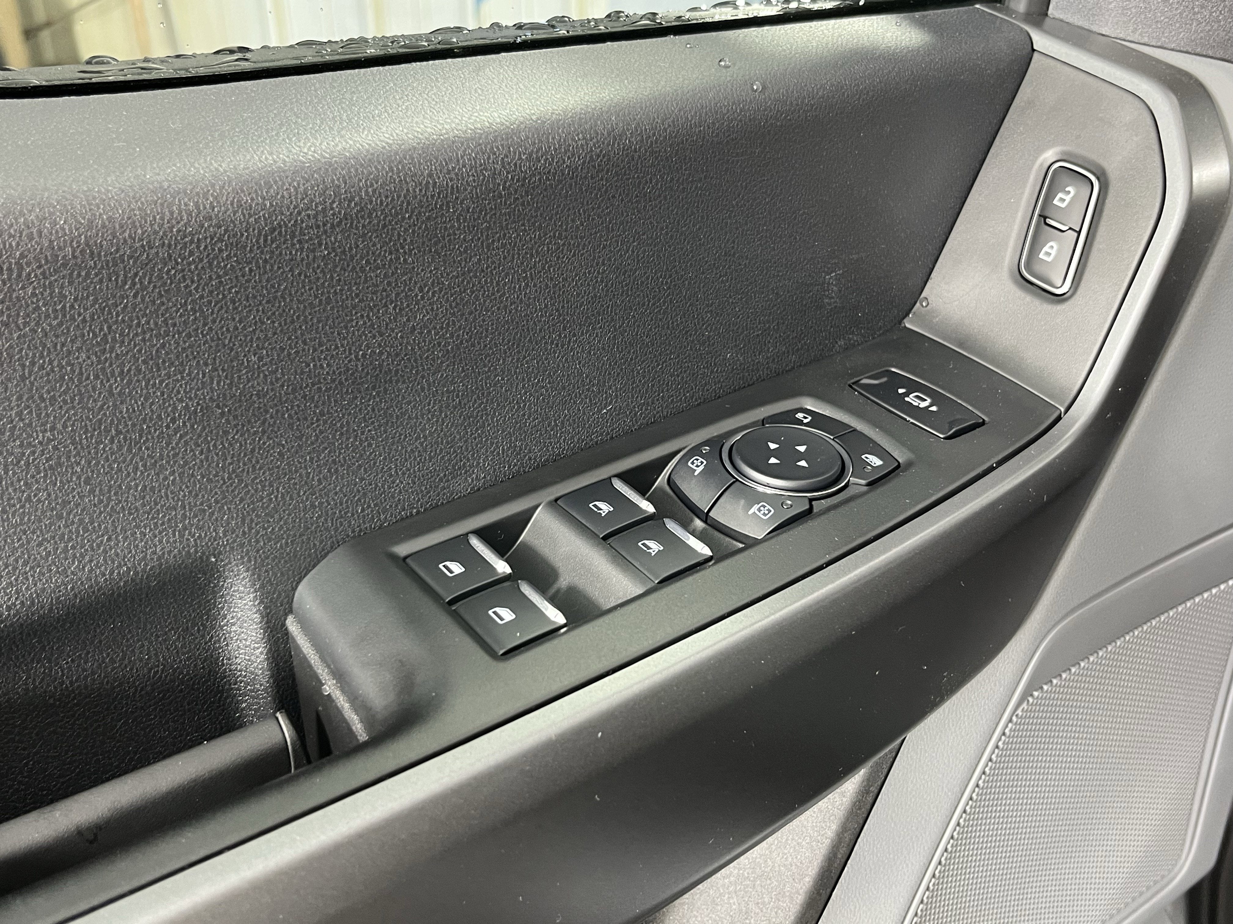 2026 Ford Super Duty F-350 SRW XLT 4WD Crew Cab 6.75' Box