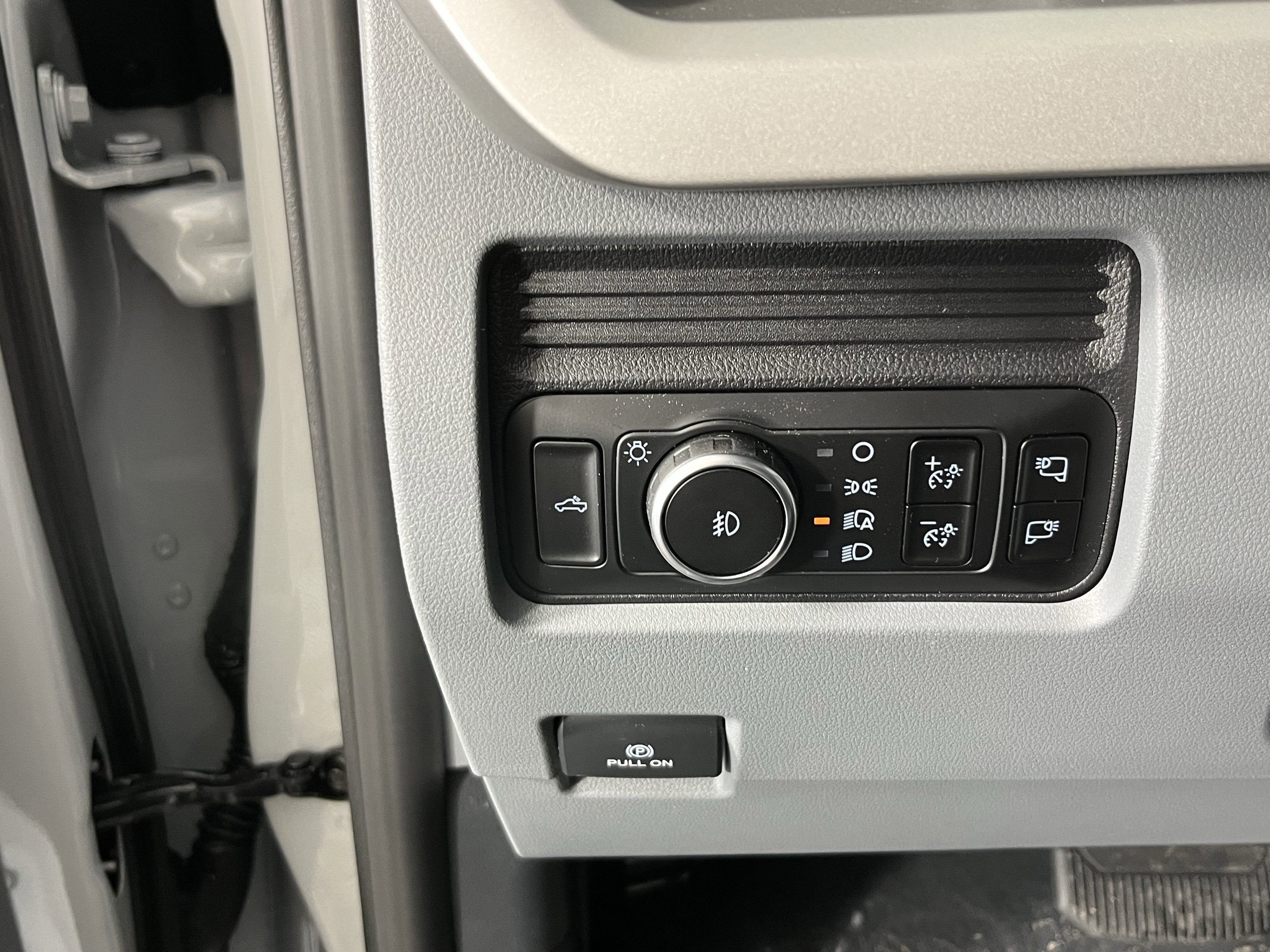 2026 Ford Super Duty F-350 SRW XLT 4WD Crew Cab 6.75' Box