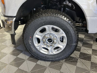 2026 Ford Super Duty F-350 SRW XLT 4WD Crew Cab 6.75' Box