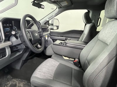 2026 Ford Super Duty F-350 SRW XLT 4WD Crew Cab 6.75' Box