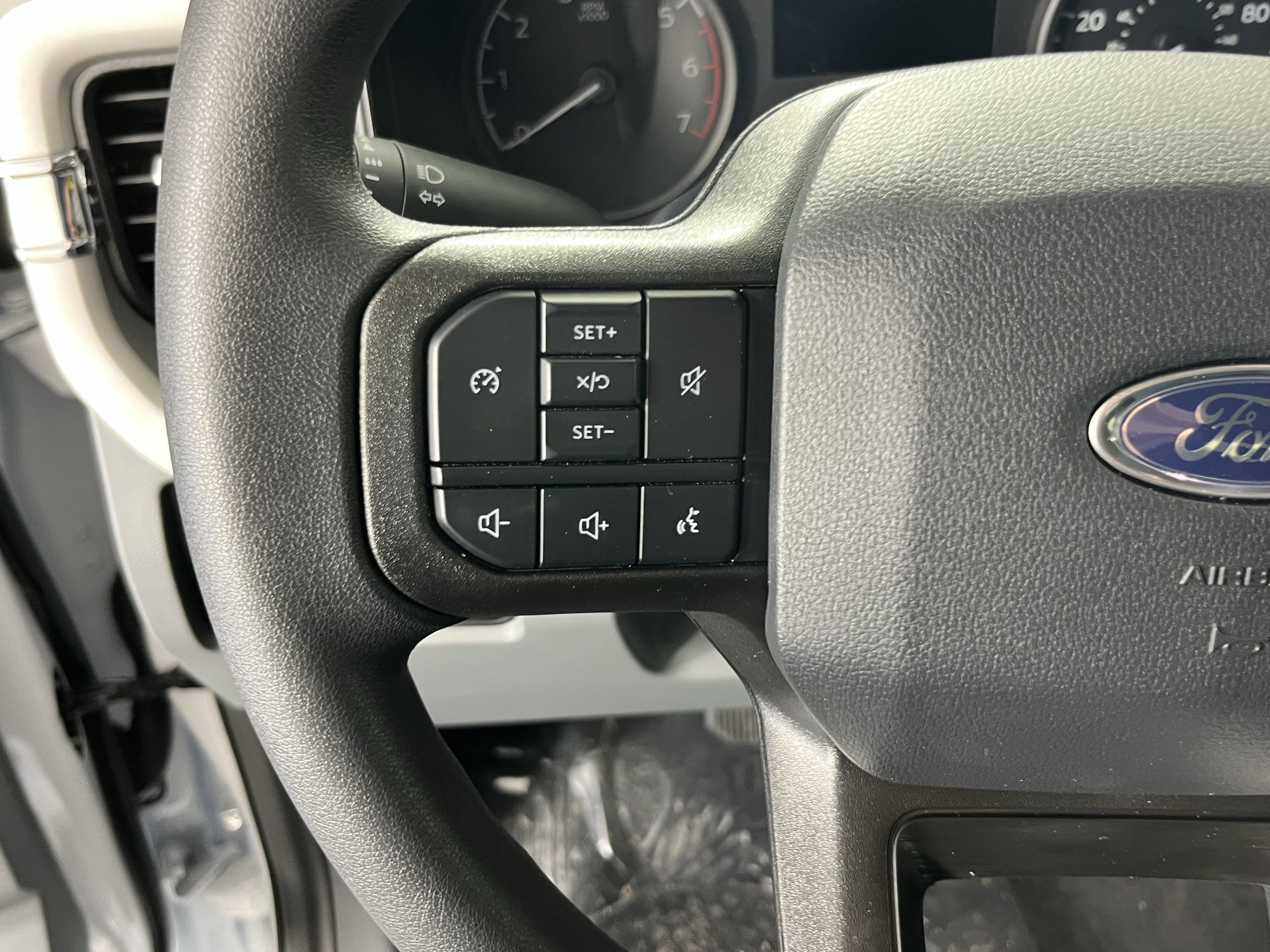 2026 Ford Super Duty F-350 SRW XLT 4WD Crew Cab 6.75' Box