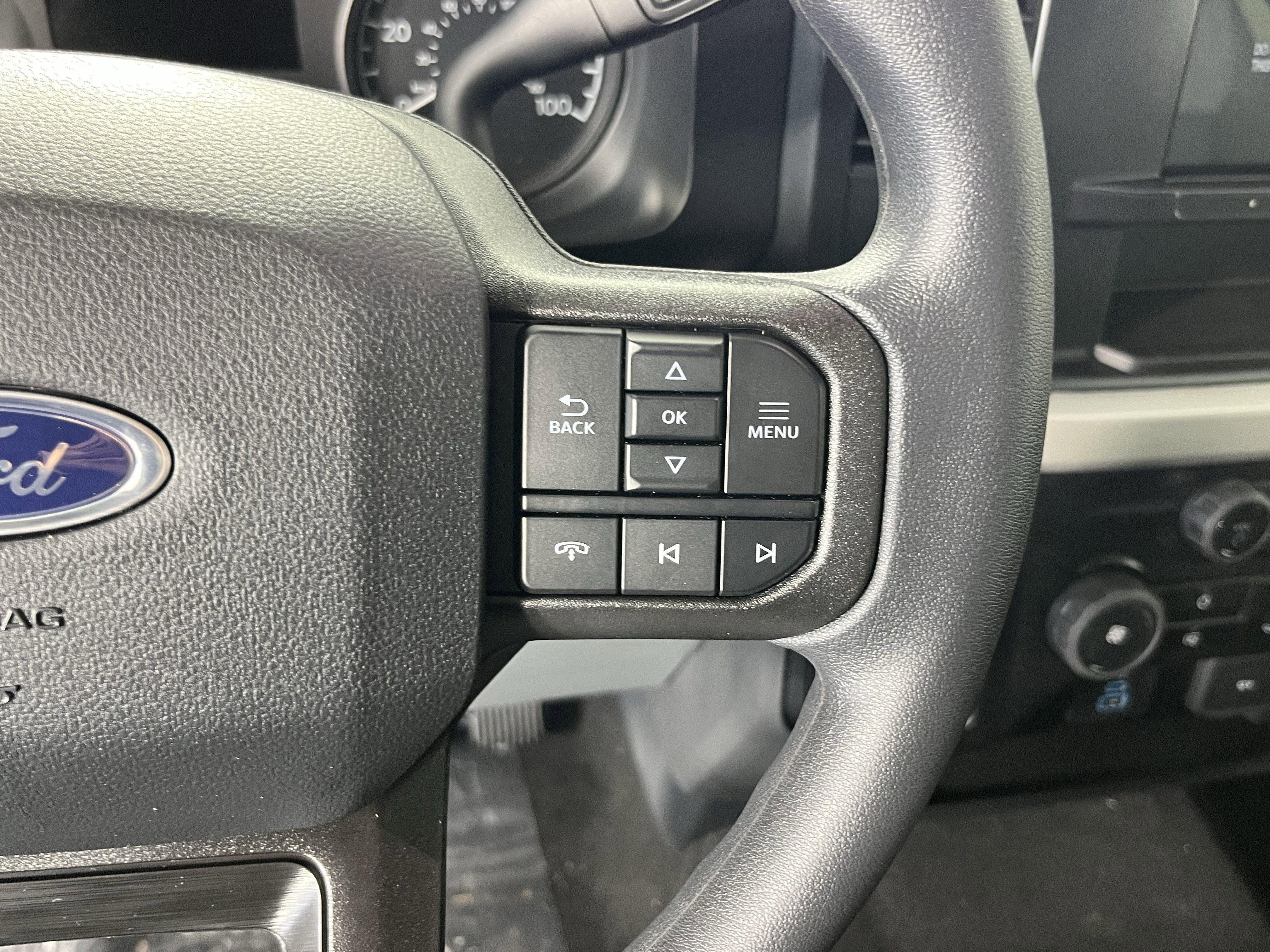 2026 Ford Super Duty F-350 SRW XLT 4WD Crew Cab 6.75' Box