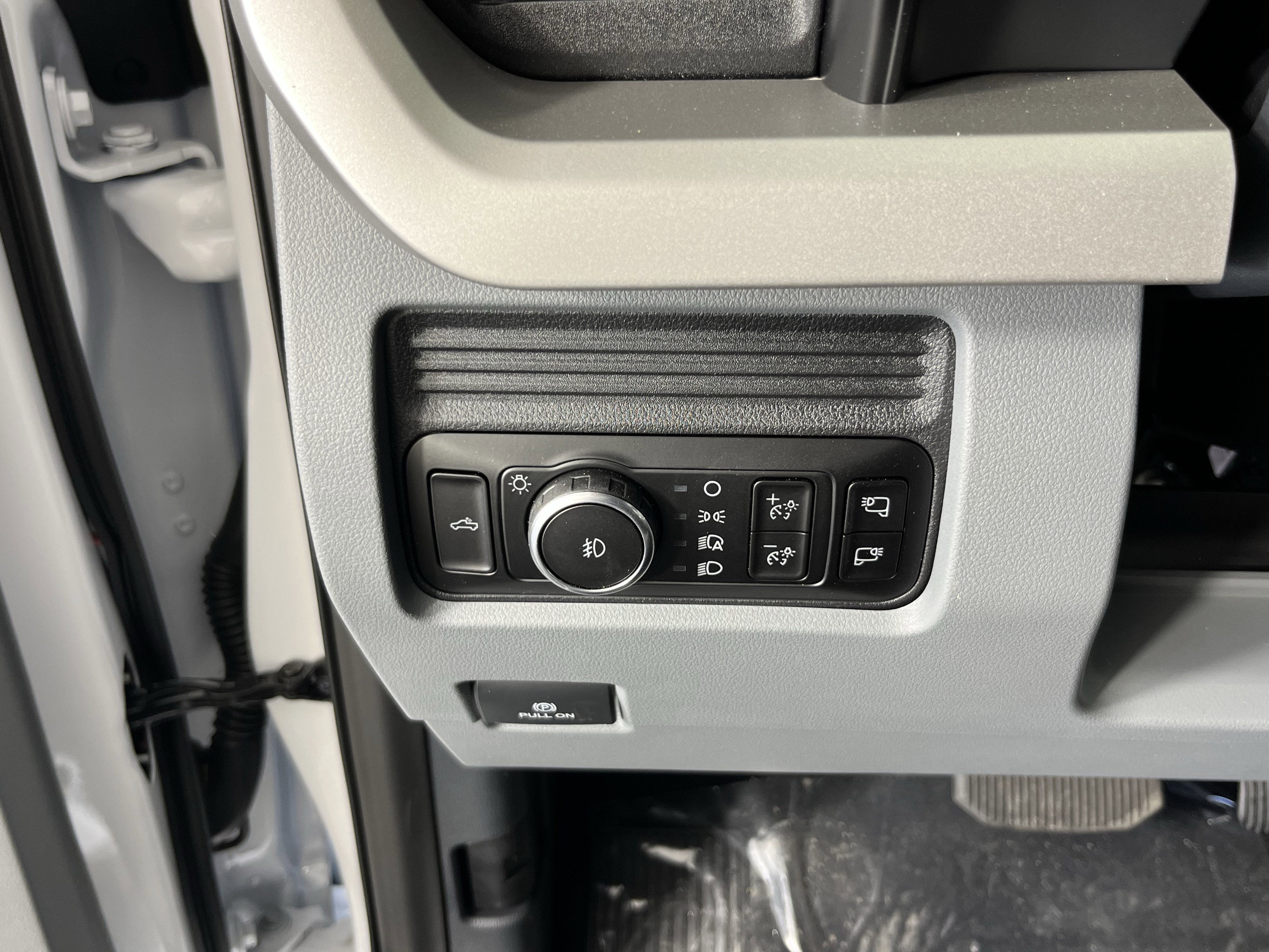 2026 Ford Super Duty F-350 SRW XLT 4WD Crew Cab 6.75' Box