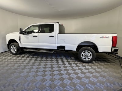 2026 Ford Super Duty F-350 SRW XLT 4WD Crew Cab 6.75' Box