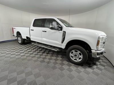 2026 Ford Super Duty F-350 SRW XLT 4WD Crew Cab 6.75' Box