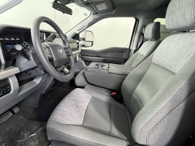 2026 Ford Super Duty F-350 SRW XLT 4WD Crew Cab 6.75' Box