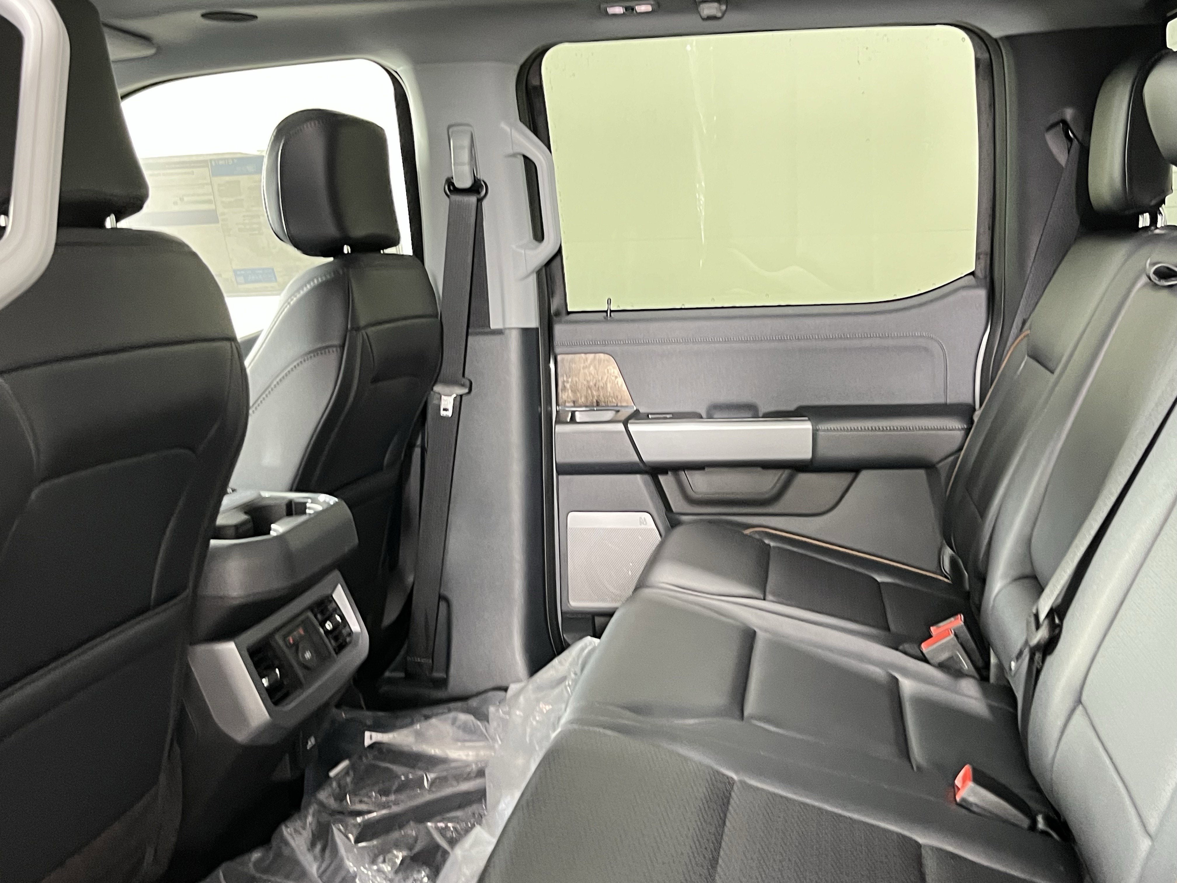 2026 Ford Super Duty F-350 SRW LARIAT 4WD Crew Cab 8' Box