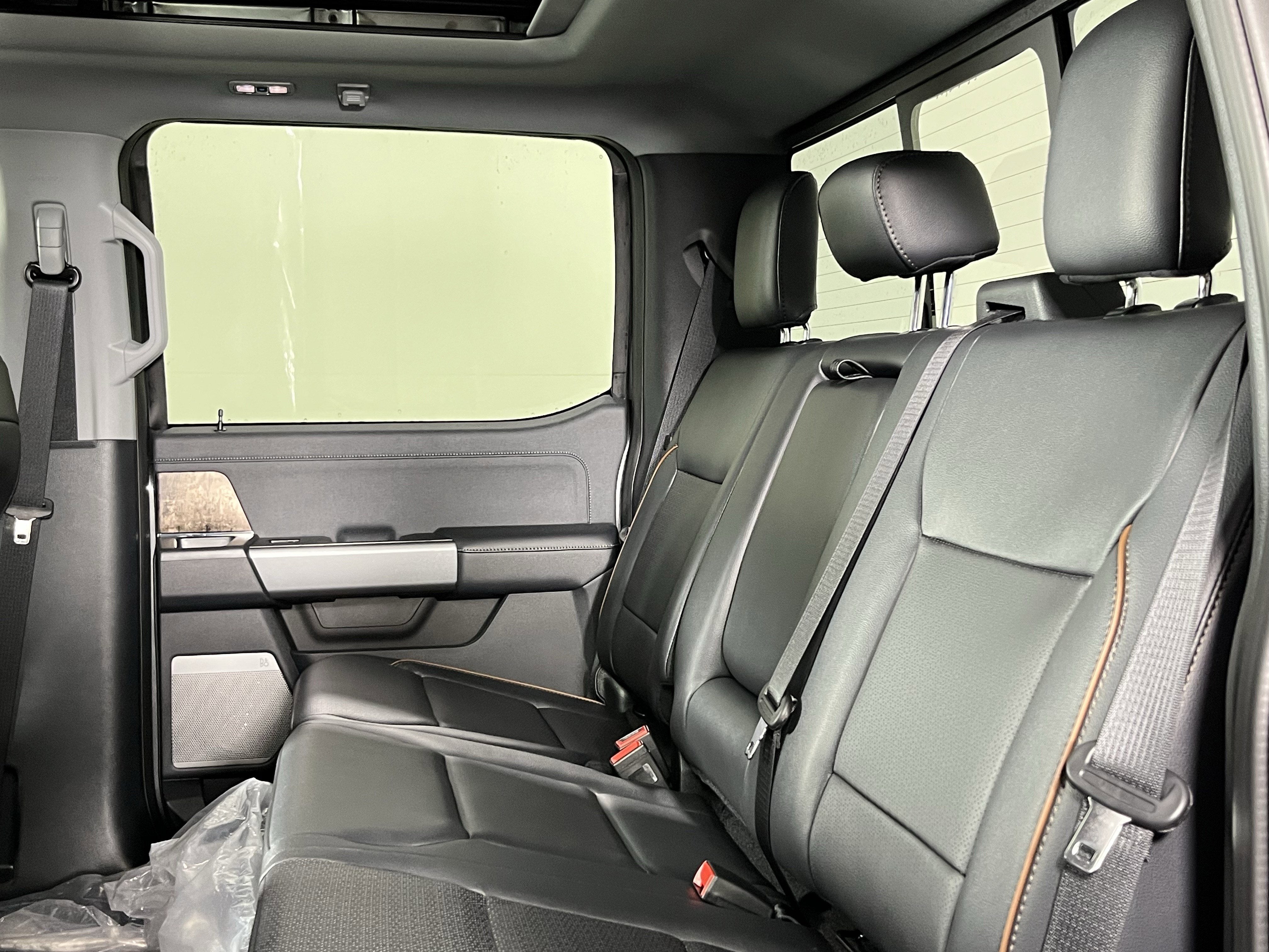 2026 Ford Super Duty F-350 SRW LARIAT 4WD Crew Cab 8' Box