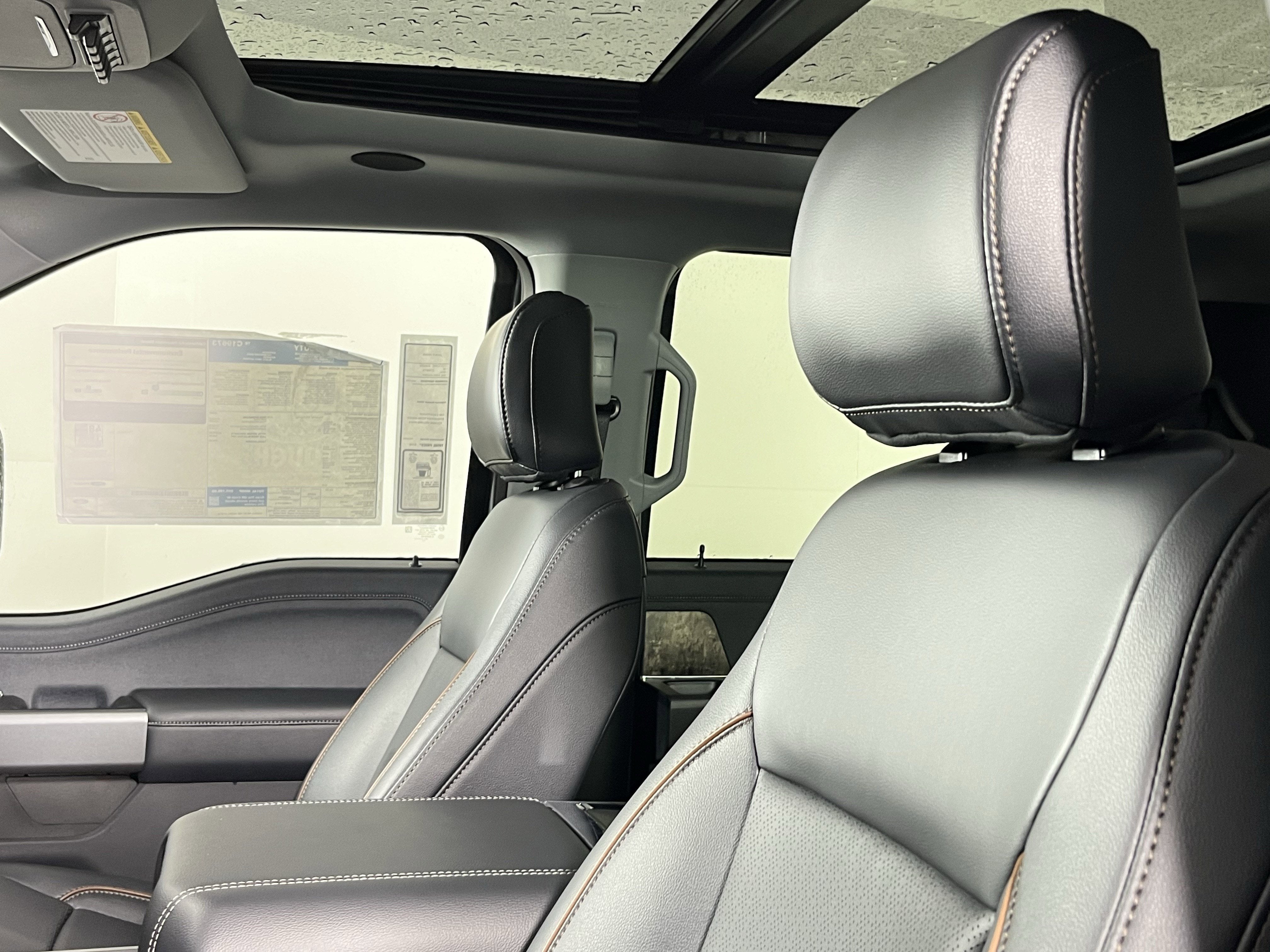 2026 Ford Super Duty F-350 SRW LARIAT 4WD Crew Cab 8' Box