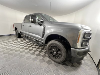 2026 Ford Super Duty F-350 SRW LARIAT 4WD Crew Cab 8' Box