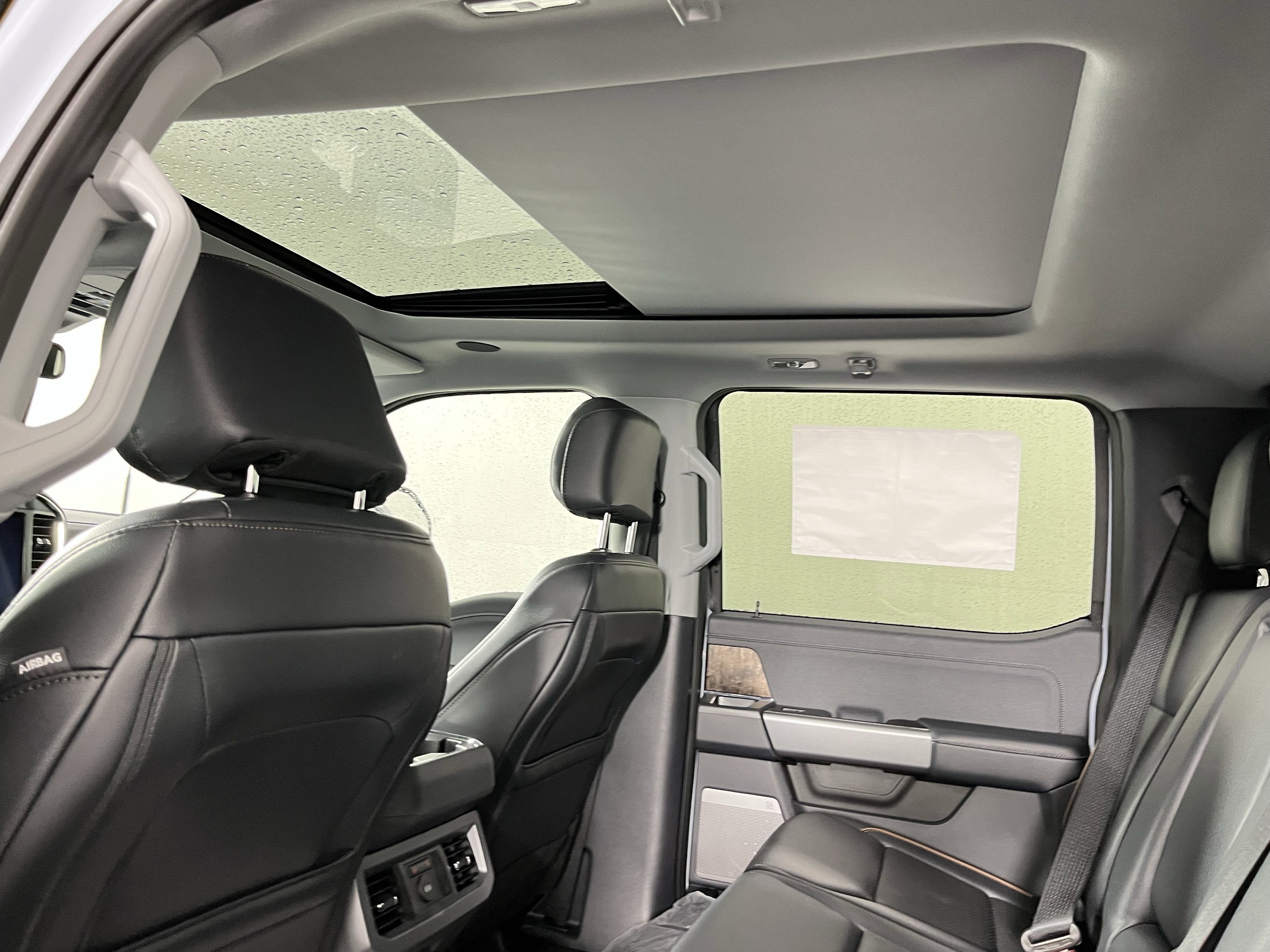 2026 Ford Super Duty F-350 SRW LARIAT 4WD Crew Cab 8' Box