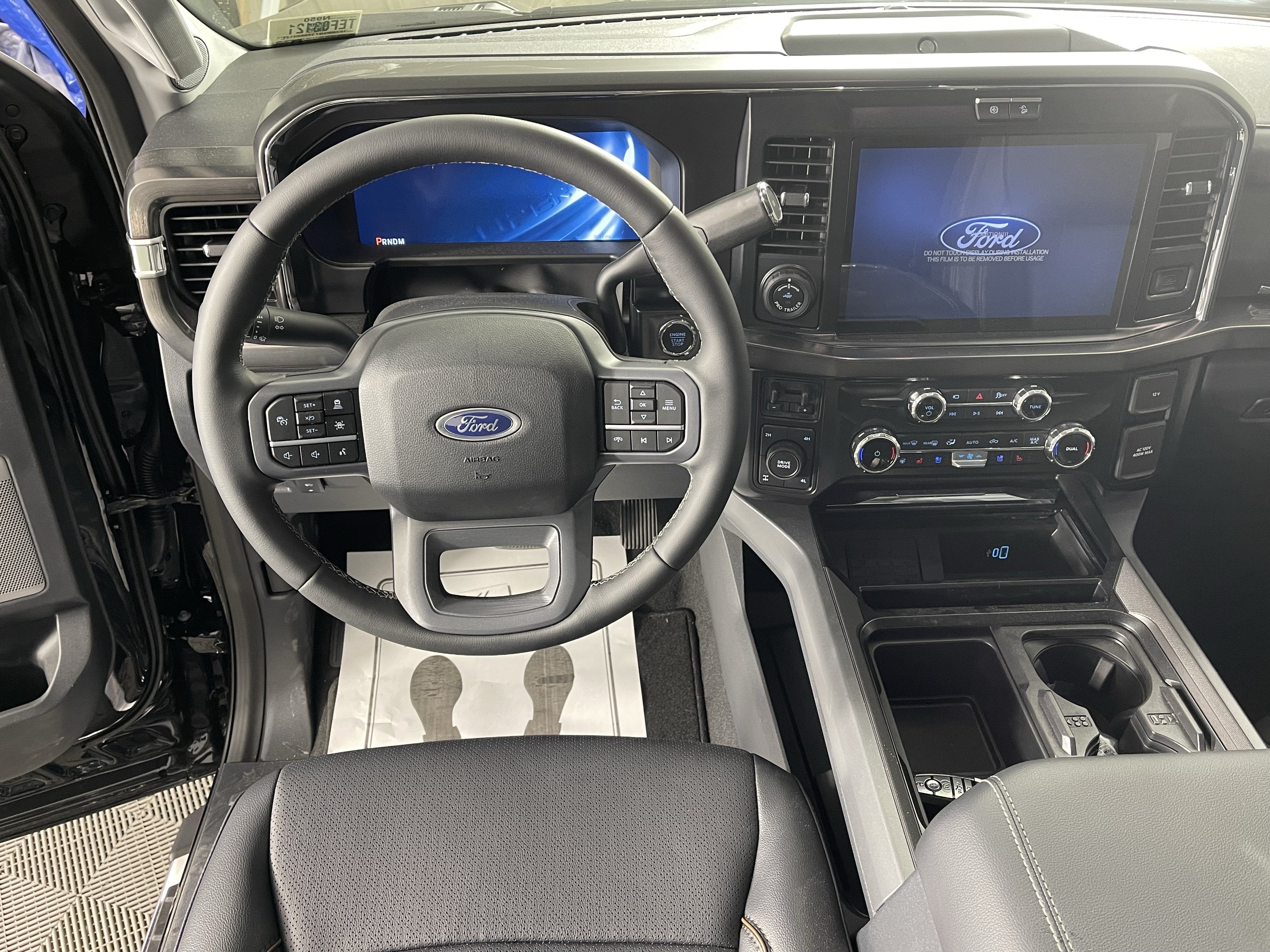 2026 Ford Super Duty F-350 SRW LARIAT 4WD Crew Cab 6.75' Box