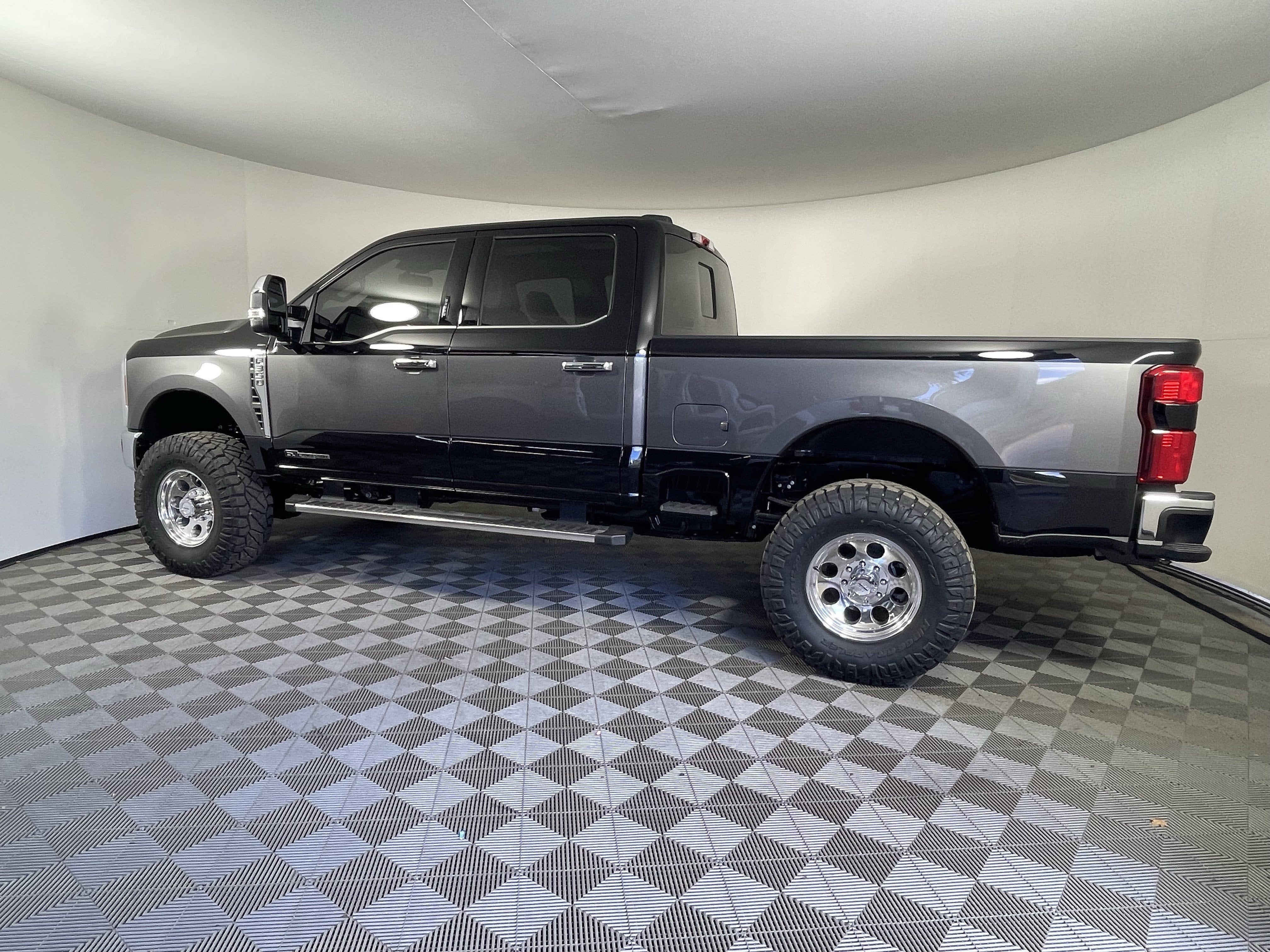 2026 Ford Super Duty F-350 SRW LARIAT 4WD Crew Cab 6.75' Box