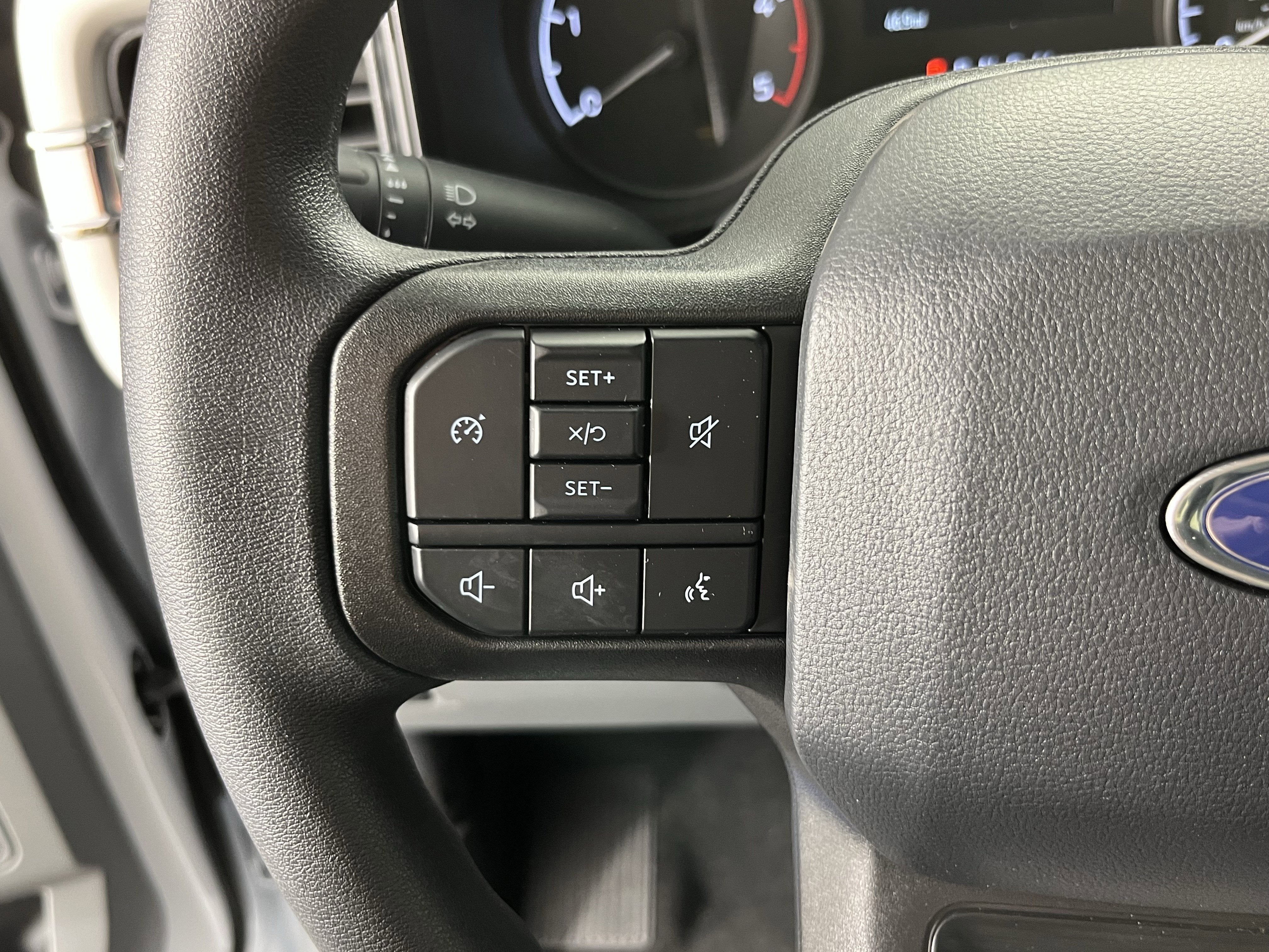 2026 Ford Super Duty F-350 SRW XLT 4WD Crew Cab 8' Box