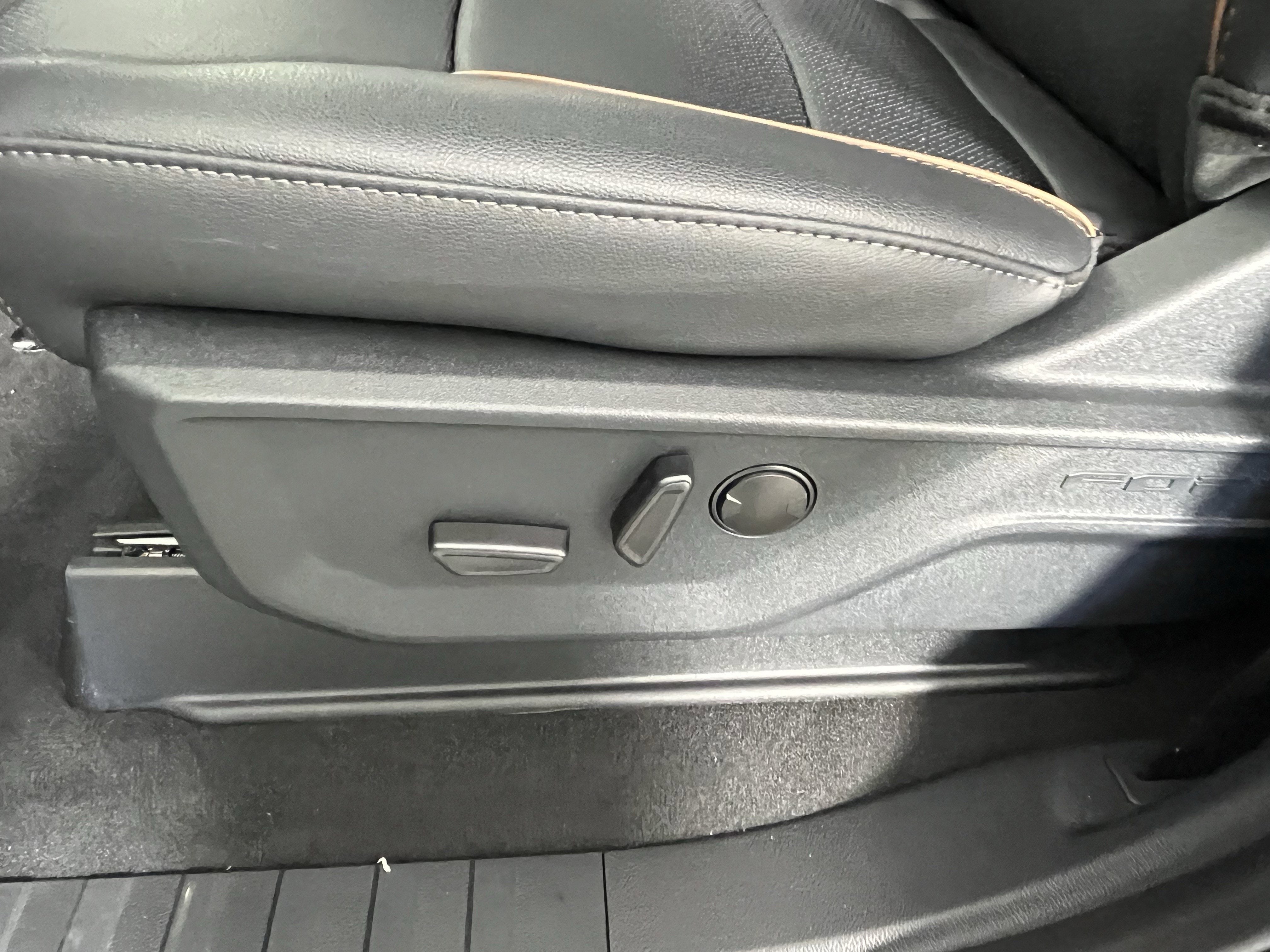 2026 Ford Super Duty F-350 SRW LARIAT 4WD Crew Cab 6.75' Box