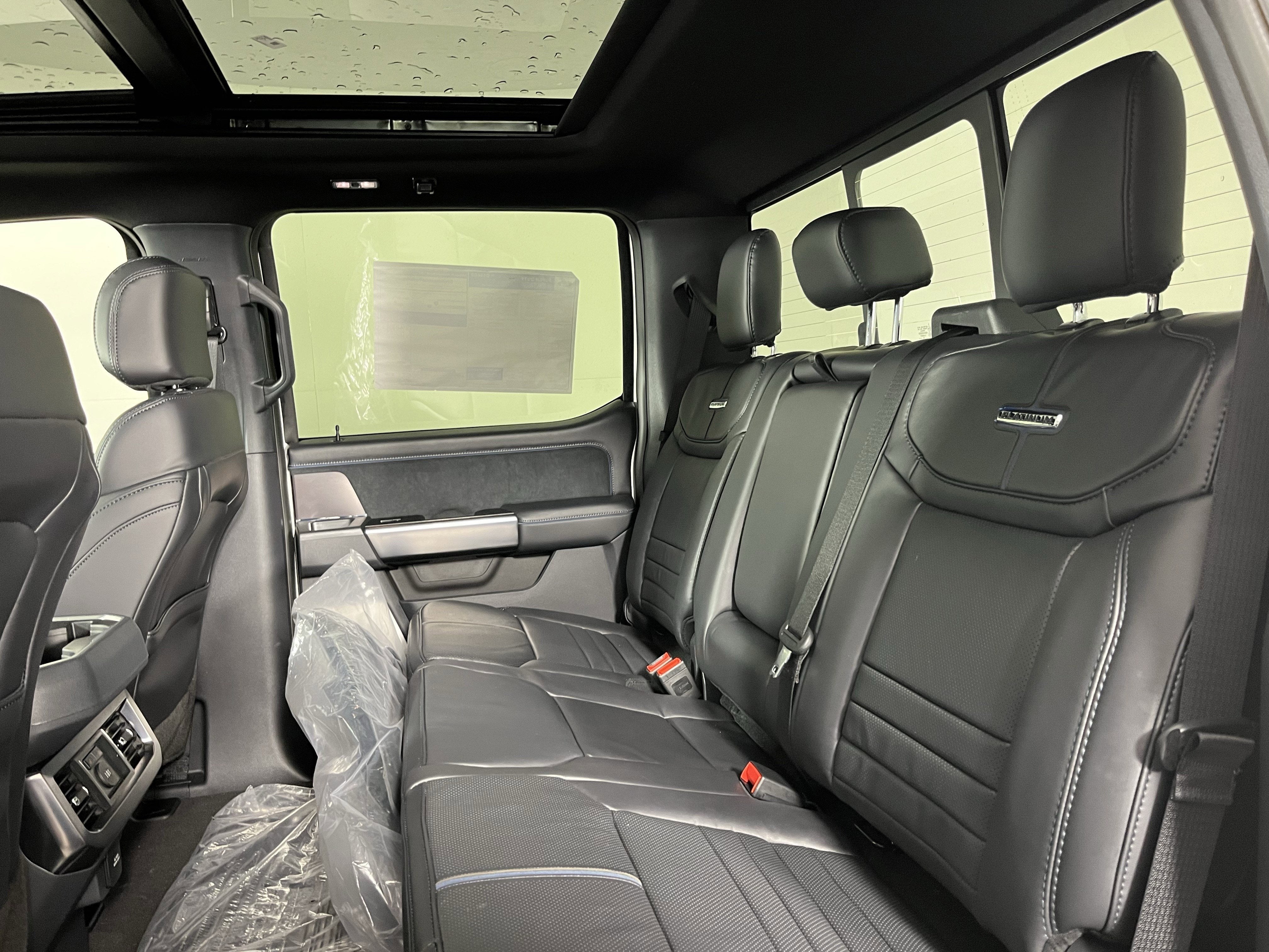 2026 Ford Super Duty F-350 SRW PLATINUM 4WD Crew Cab 6.75' Box