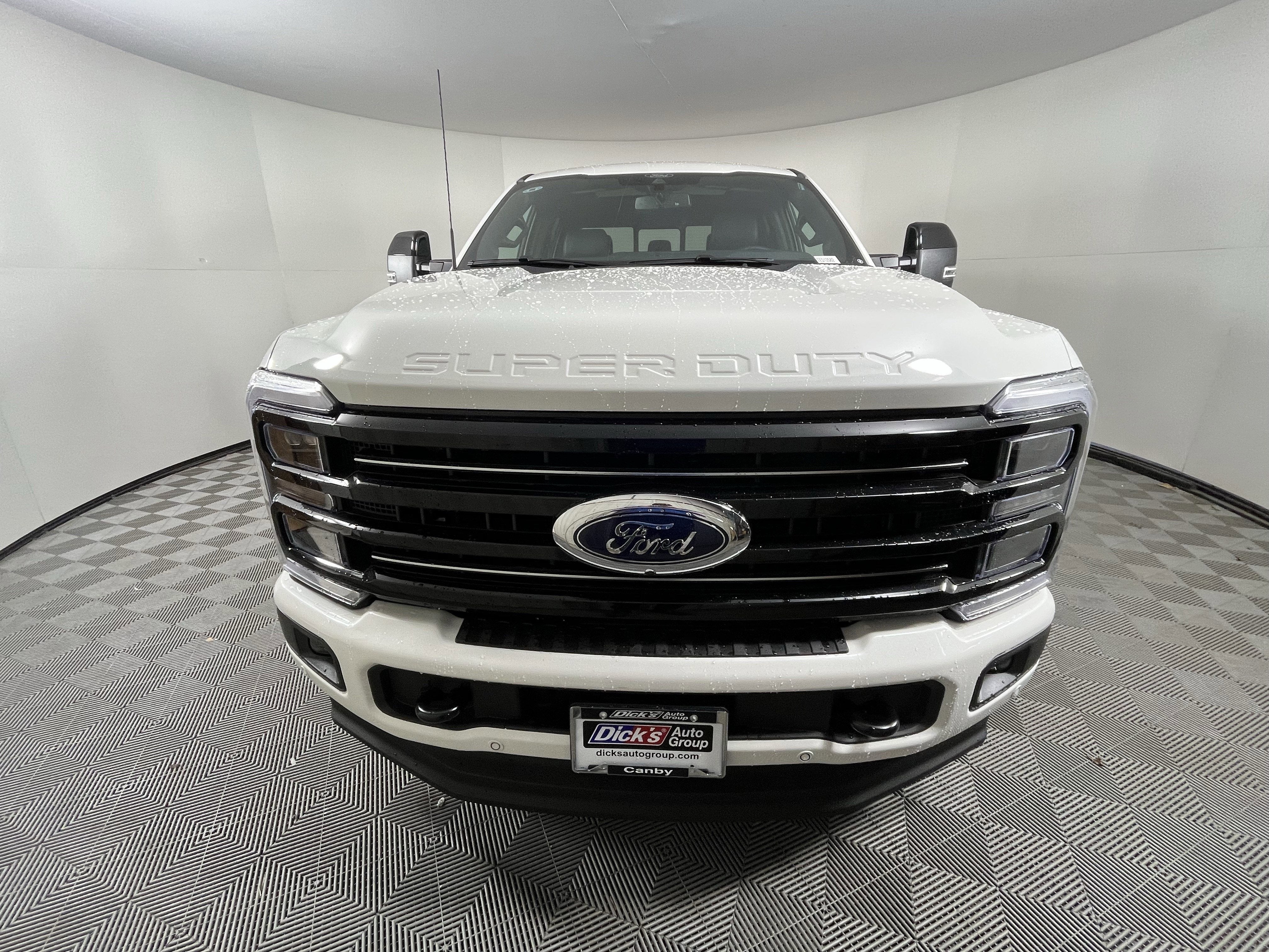 2026 Ford Super Duty F-350 SRW PLATINUM 4WD Crew Cab 6.75' Box