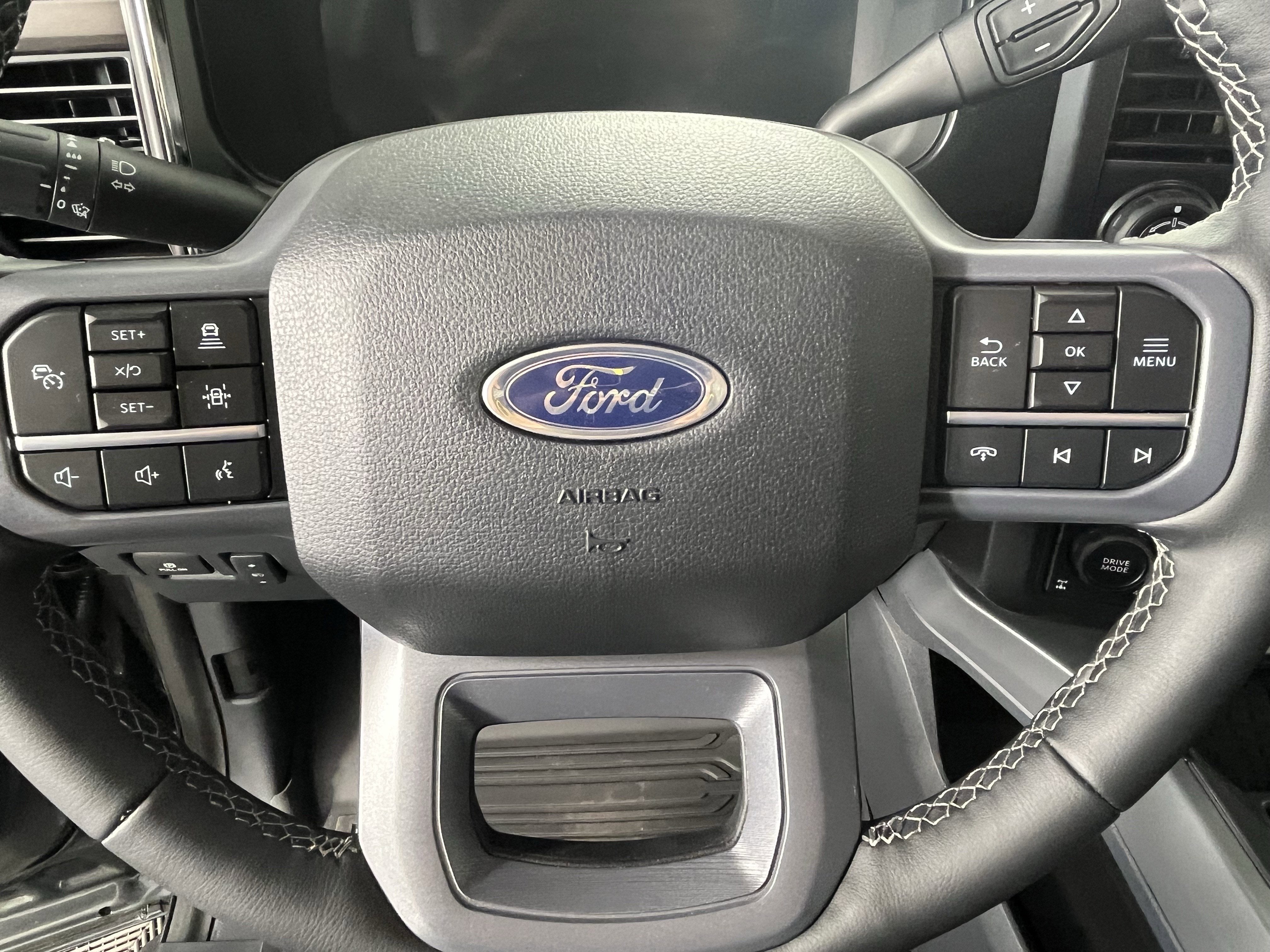 2026 Ford Super Duty F-350 SRW LARIAT 4WD Crew Cab 6.75' Box