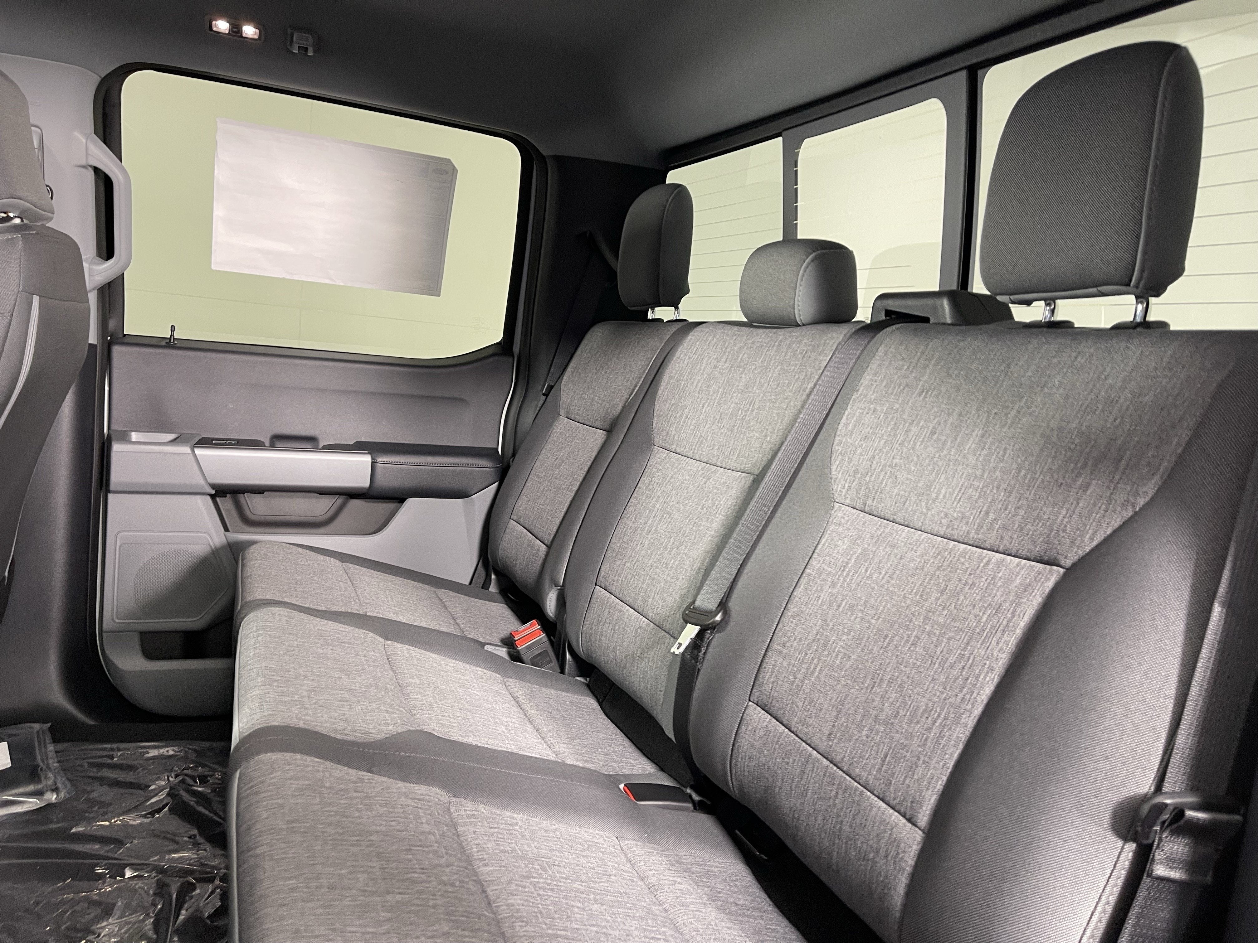2026 Ford Super Duty F-350 SRW XL 4WD Crew Cab 6.75' Box