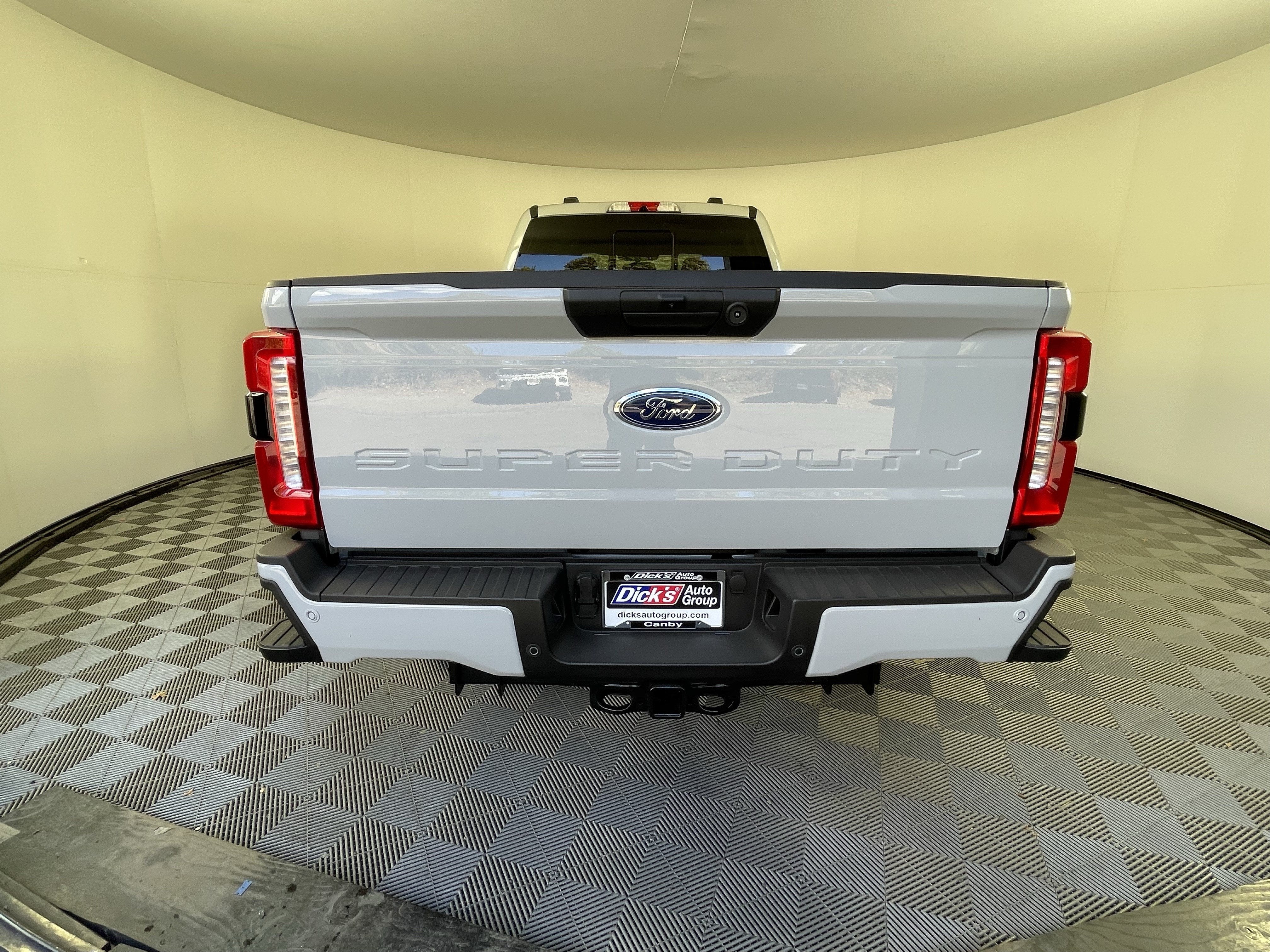 2026 Ford Super Duty F-350 SRW XL 4WD Crew Cab 6.75' Box