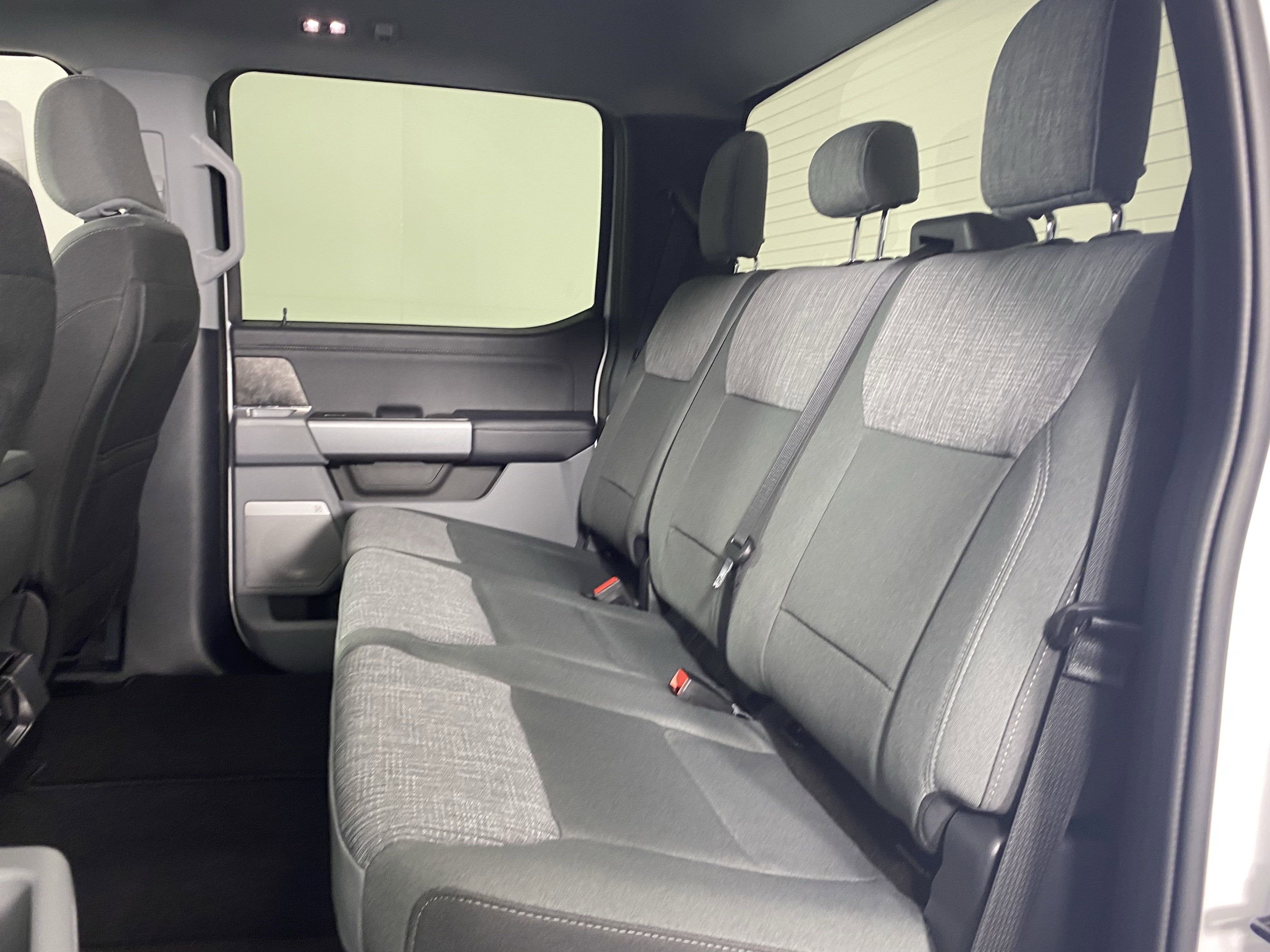 2025 Ford Super Duty F-350 SRW XL 4WD Crew Cab 6.75' Box