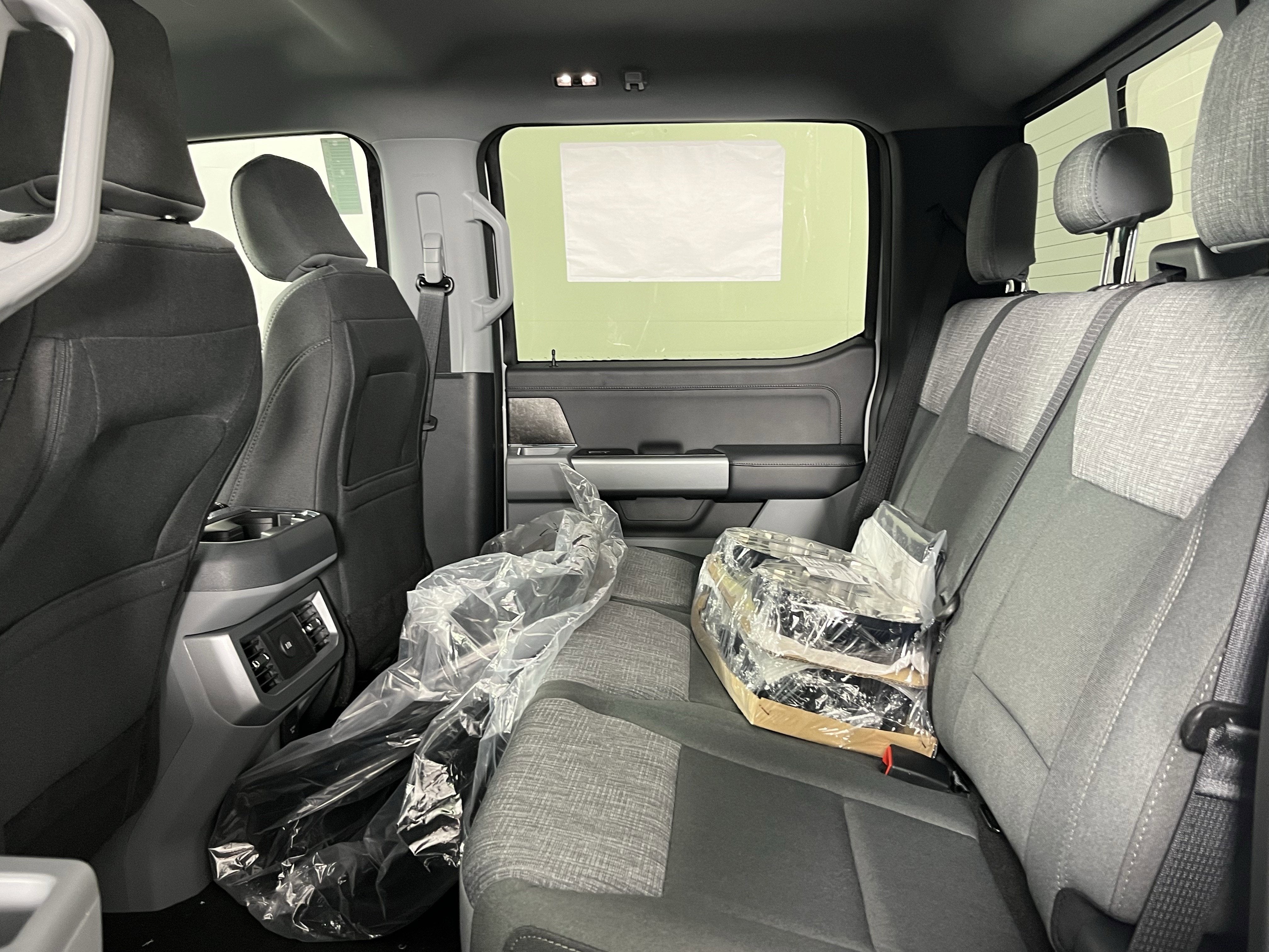 2026 Ford Super Duty F-350 SRW XLT 4WD Crew Cab 6.75' Box