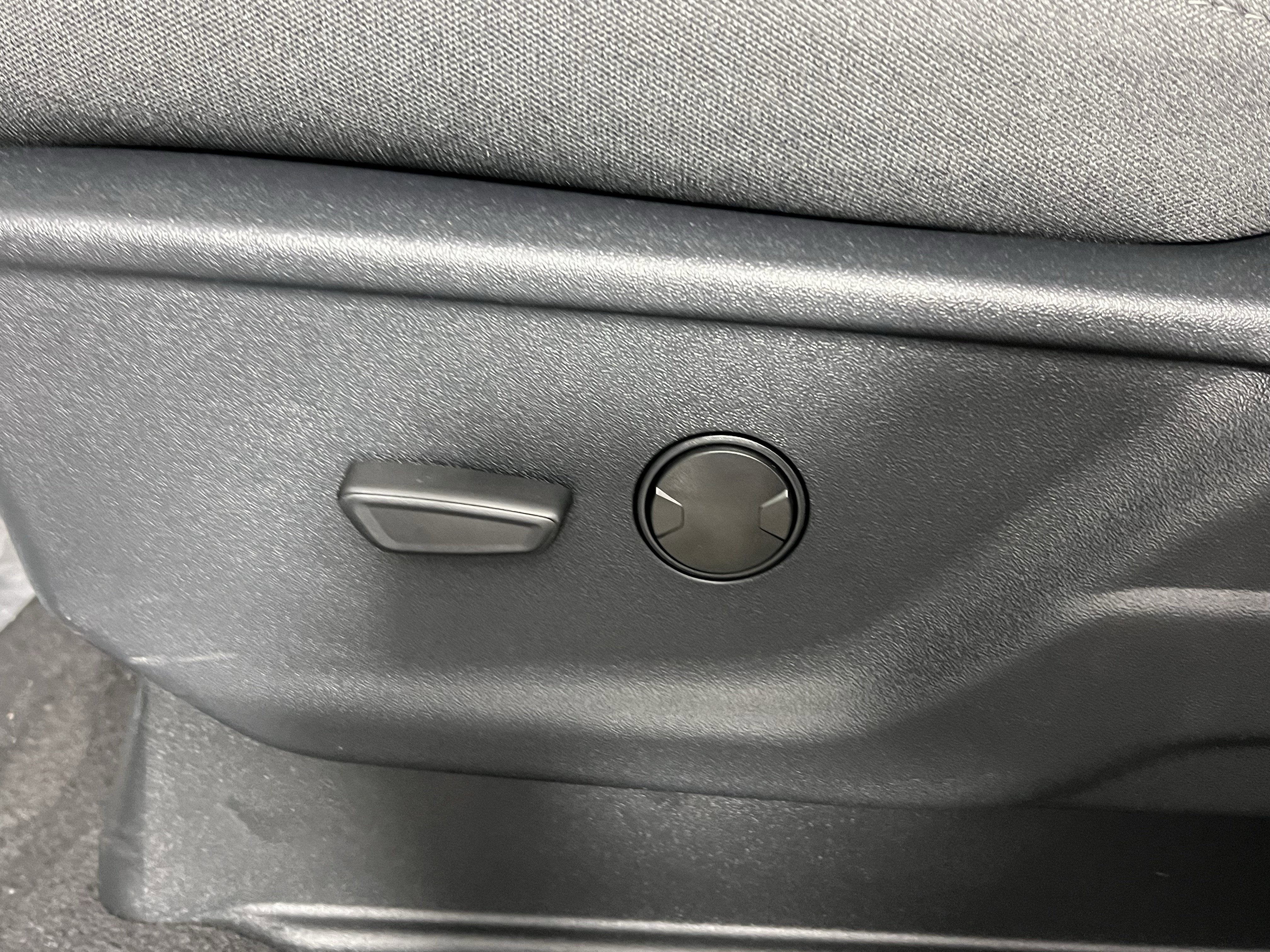 2026 Ford Super Duty F-350 SRW XLT 4WD Crew Cab 6.75' Box