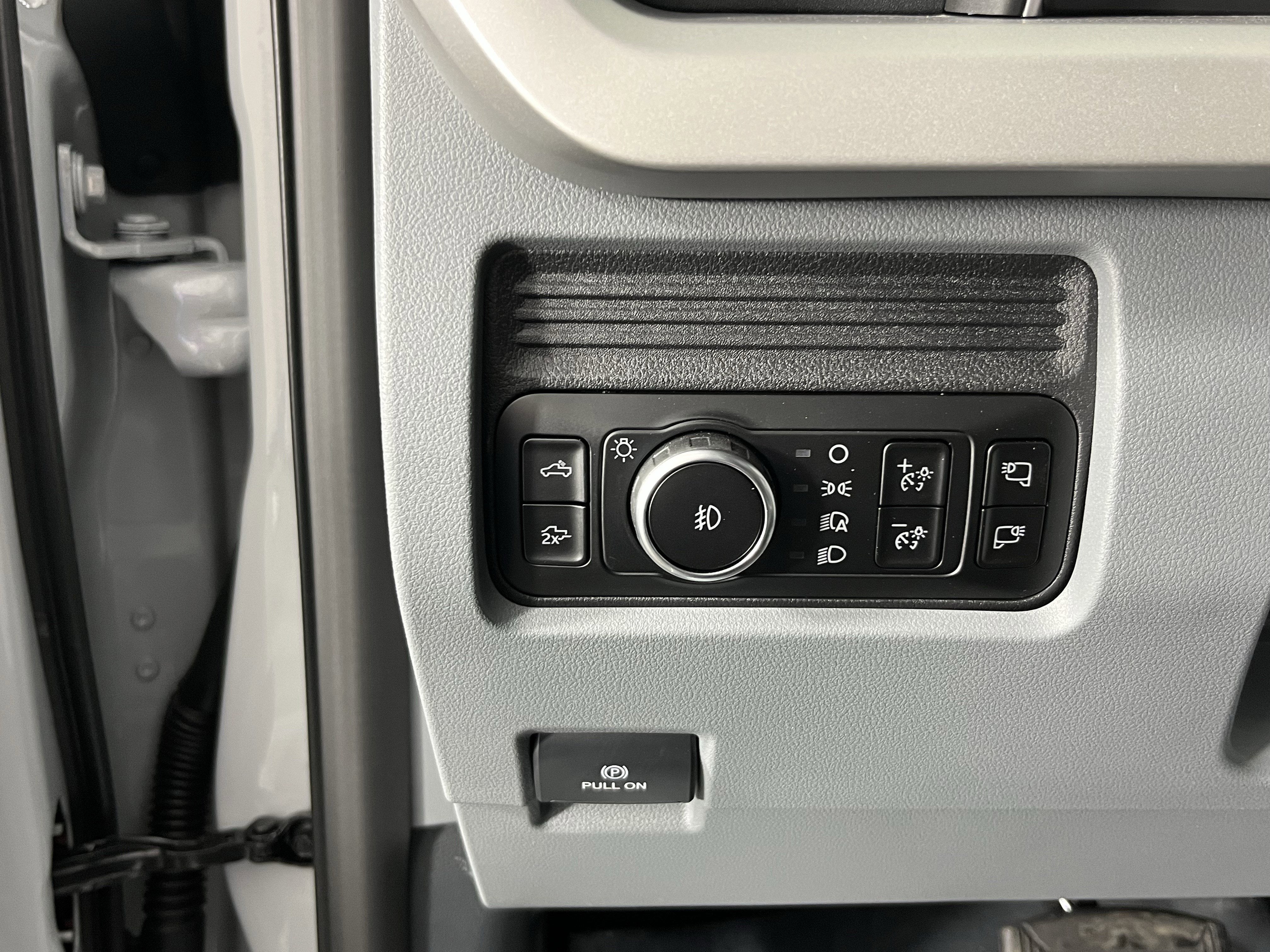 2026 Ford Super Duty F-350 SRW XLT 4WD Crew Cab 6.75' Box