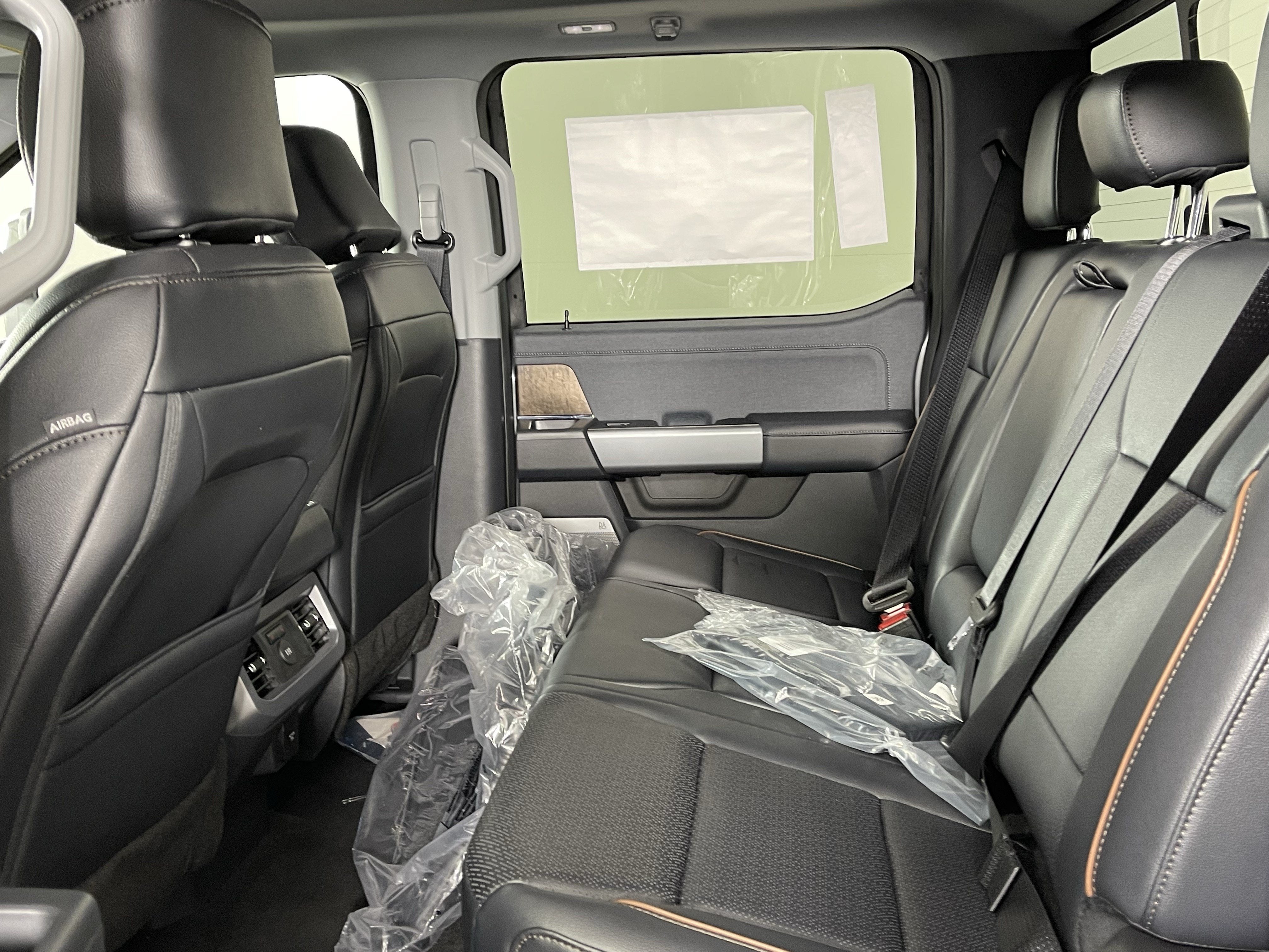 2026 Ford Super Duty F-350 SRW LARIAT 4WD Crew Cab 6.75' Box
