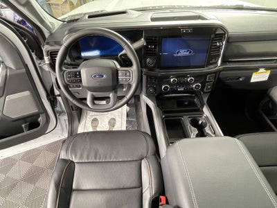 2026 Ford Super Duty F-350 DRW LARIAT 4WD Crew Cab 8' Box