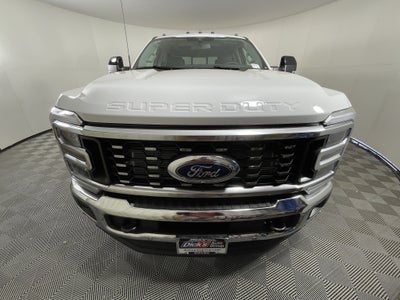 2026 Ford Super Duty F-350 DRW LARIAT 4WD Crew Cab 8' Box