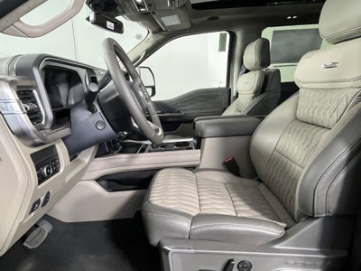 2026 Ford Super Duty F-350 DRW PLATINUM 4WD Crew Cab 8' Box