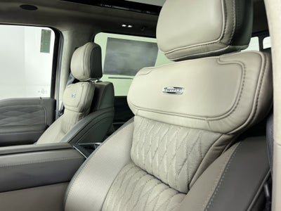 2026 Ford Super Duty F-350 DRW PLATINUM 4WD Crew Cab 8' Box