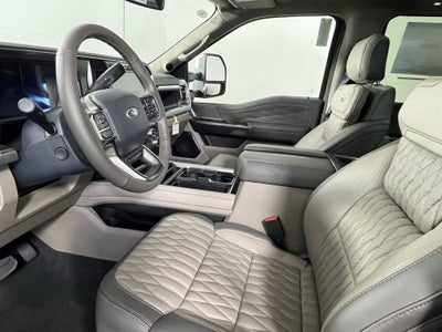 2026 Ford Super Duty F-350 DRW PLATINUM 4WD Crew Cab 8' Box