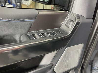 2026 Ford Super Duty F-350 DRW Platinum 4WD Crew Cab 8' Box