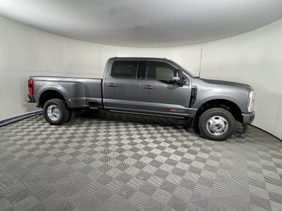2026 Ford Super Duty F-350 DRW Platinum 4WD Crew Cab 8' Box