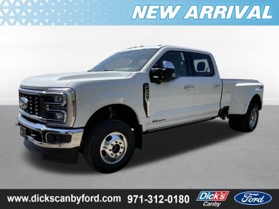 2026 Ford Super Duty F-350 DRW LARIAT 4WD Crew Cab 8' Box