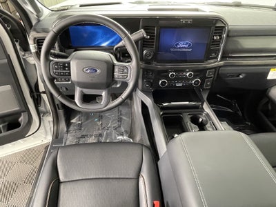 2026 Ford Super Duty F-350 DRW LARIAT 4WD Crew Cab 8' Box