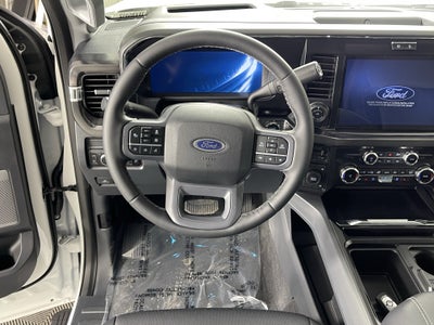 2026 Ford Super Duty F-350 DRW LARIAT 4WD Crew Cab 8' Box