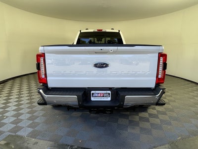 2026 Ford Super Duty F-350 DRW LARIAT 4WD Crew Cab 8' Box