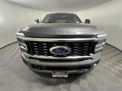 2026 Ford Super Duty F-450 DRW PLATINUM 4WD Crew Cab 8' Box